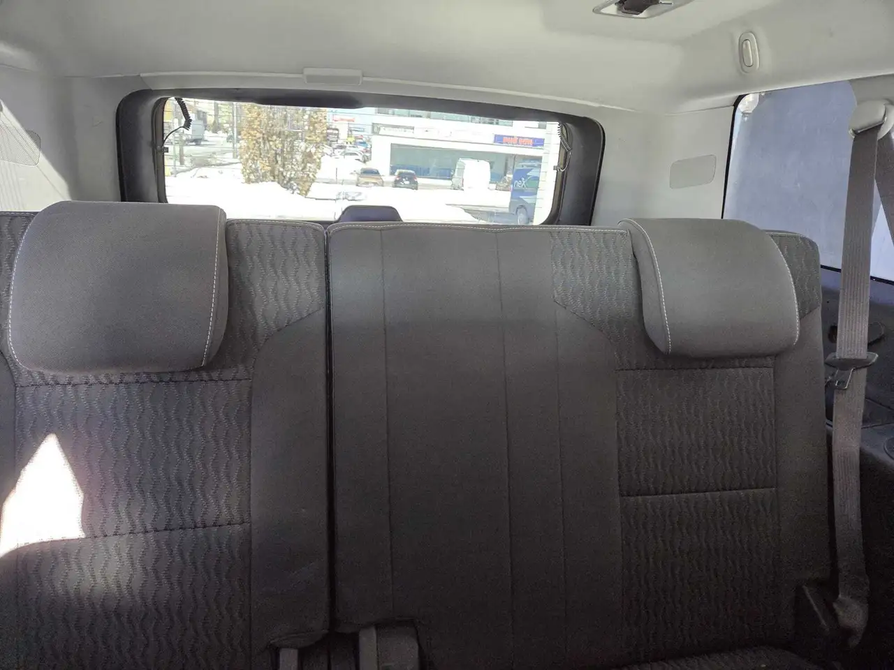 Chevrolet Suburban снимка Chevrolet Suburban