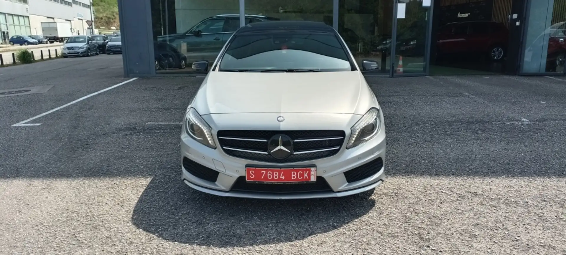 Mercedes-Benz A 200 200CDI BE AMG Line 7G-DCT Gris - 2