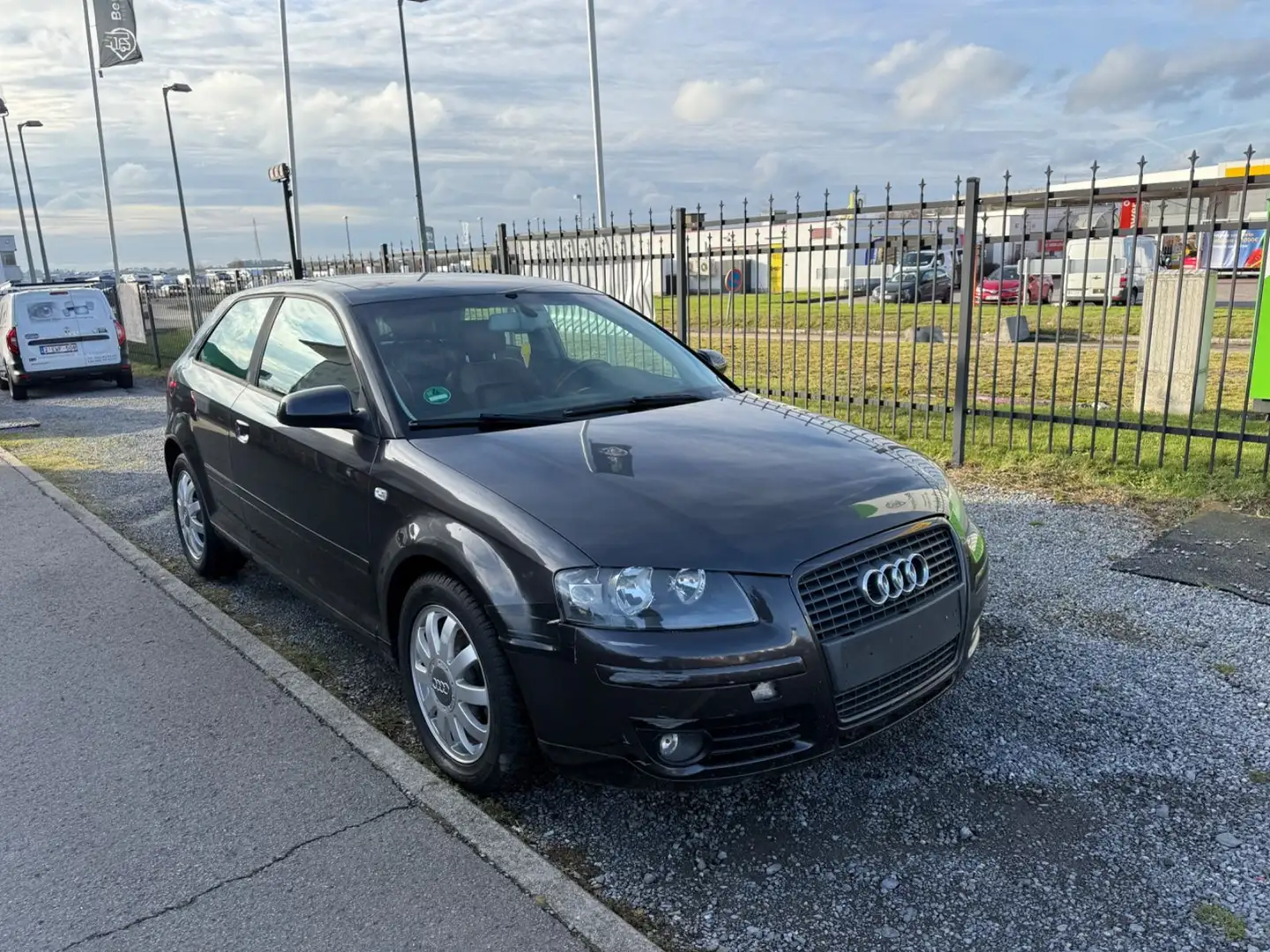 Audi A3 2.0 TDI Ambition,Klima,euro4 Grau - 2