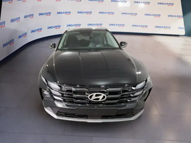 Hyundai Tucson view 2
