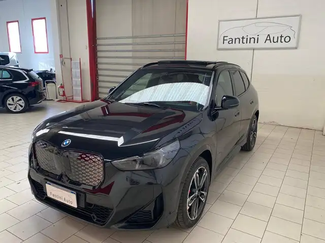 BMW Ix1 view 3