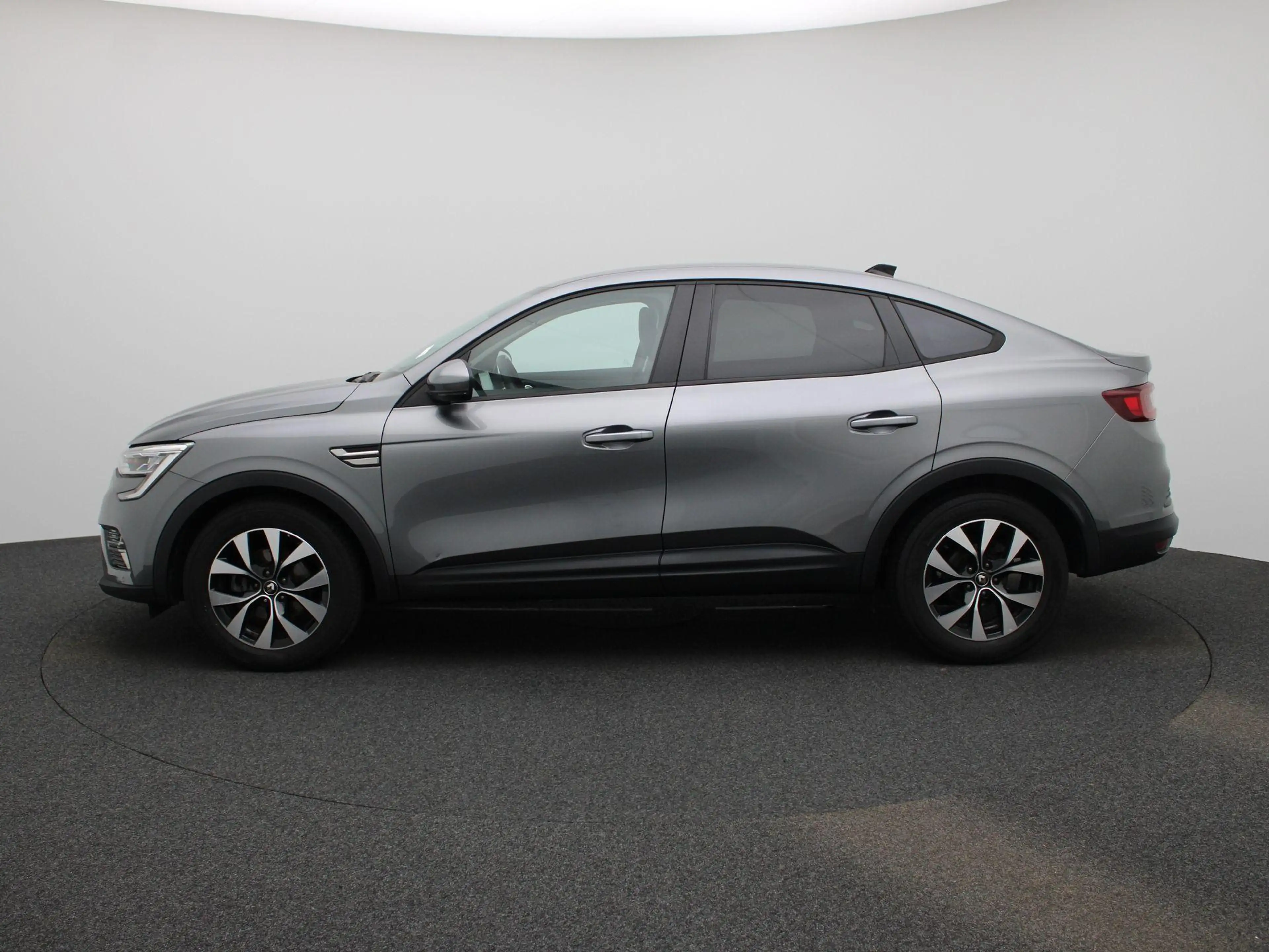 Renault Arkana 1.6 E-Tech hybrid 145 evolution | TREKHAAK | CAMER — photo 4