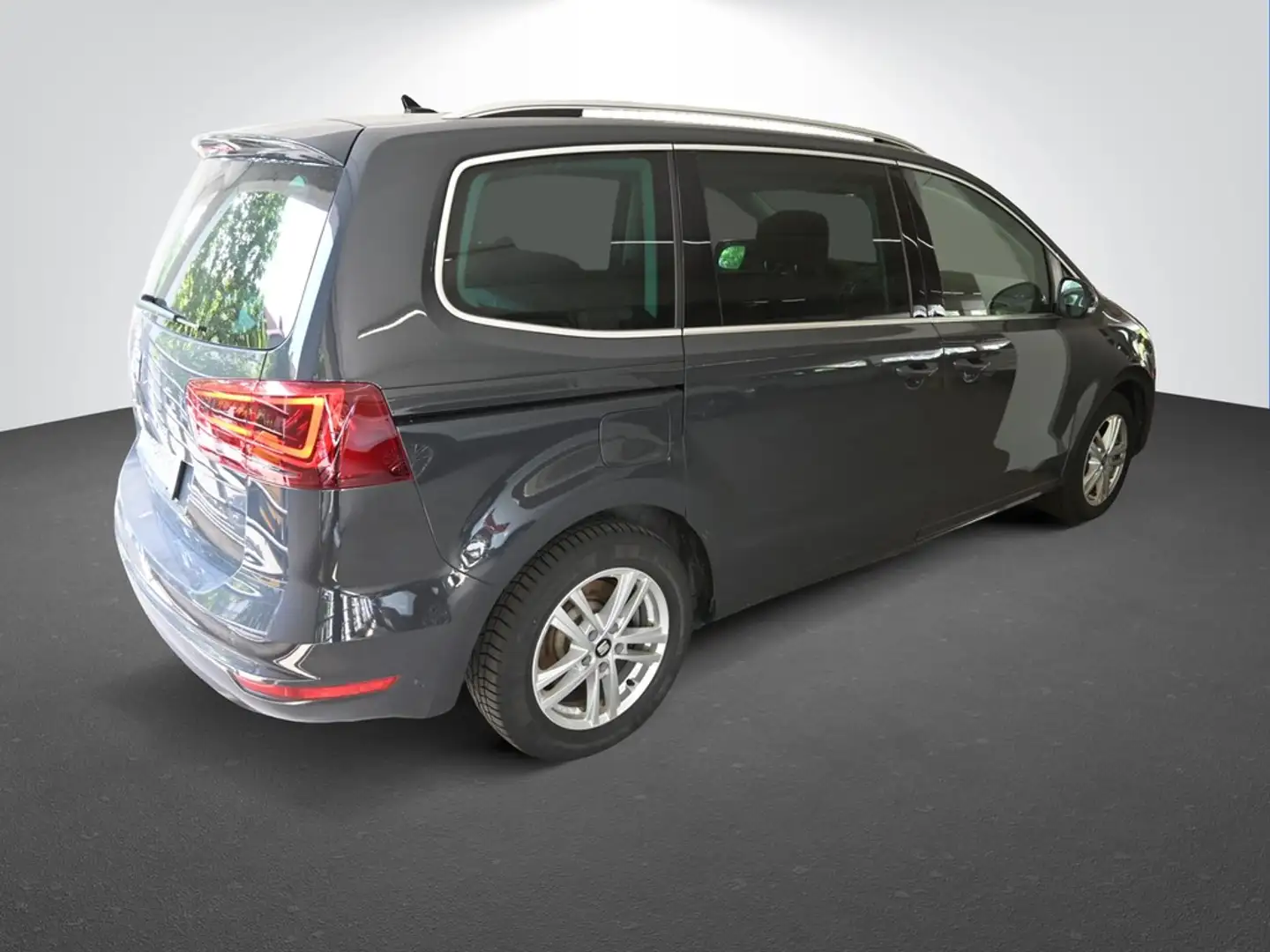 SEAT Alhambra 2.0 TDI Automatik Xcellence AHK DCC PDC Kamera ACC Grau - 2