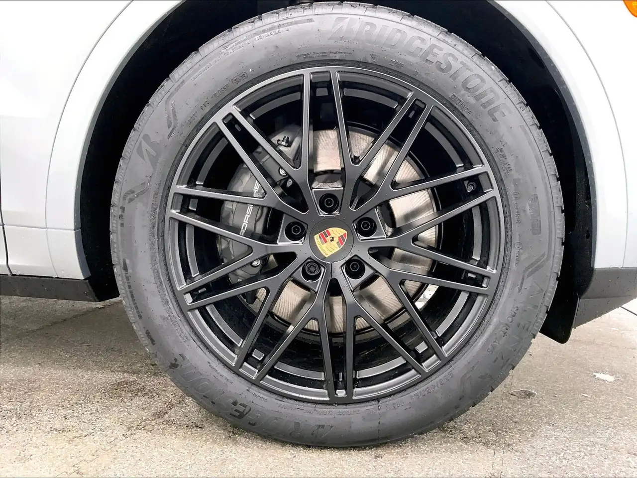 Porsche Cayenne снимка Porsche Cayenne