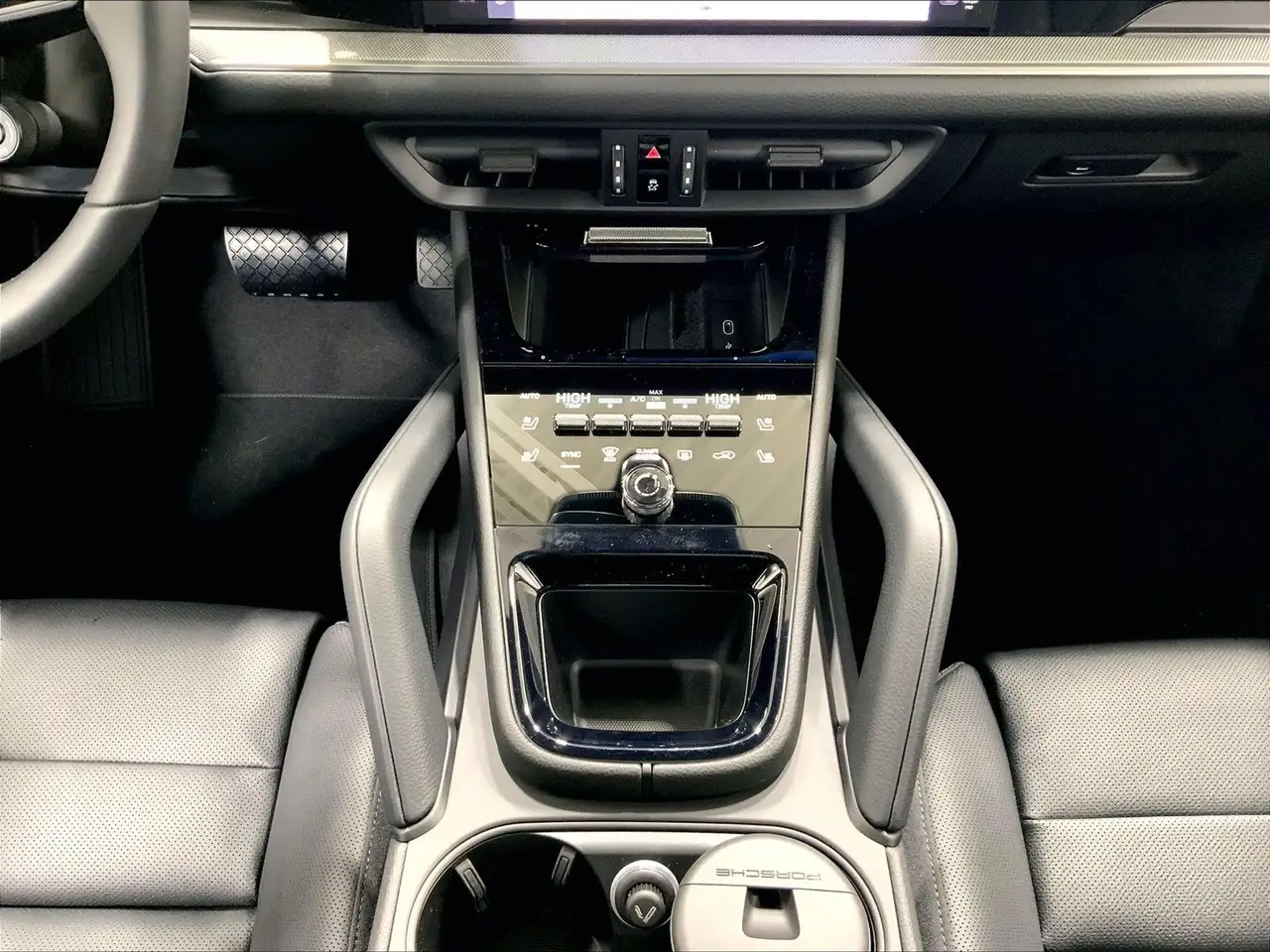 Porsche Cayenne снимка Porsche Cayenne