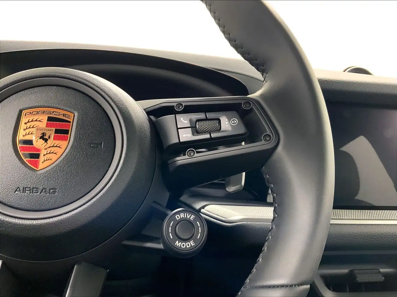 Porsche Cayenne снимка Porsche Cayenne