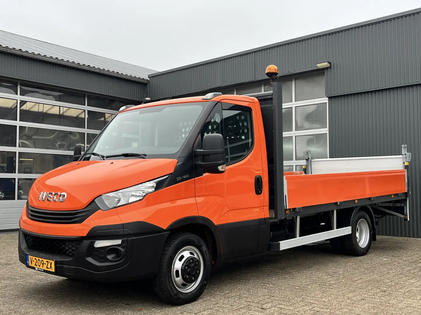 Iveco Daily 35C14 2.3 375 Laadklep 500kg Trekhaak 3500kg trekg Naranja - 2
