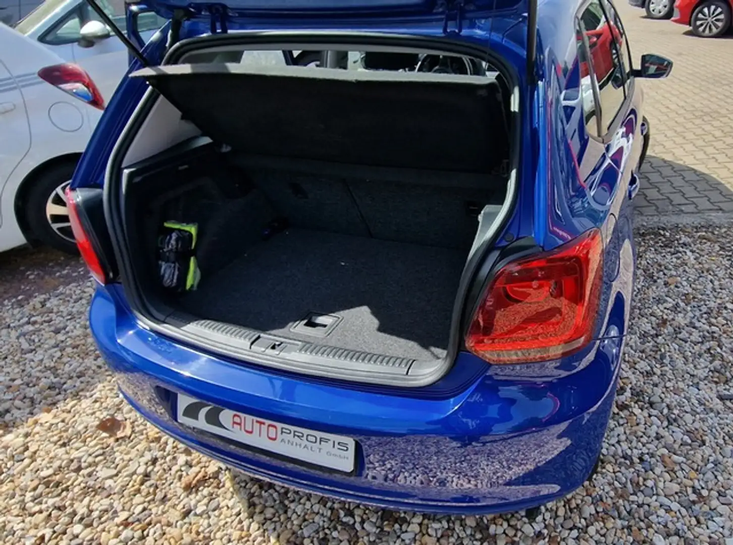 Volkswagen Polo 1,2 TRENDLINE KLIMA 5-türig 2.Hand Blu/Azzurro - 2