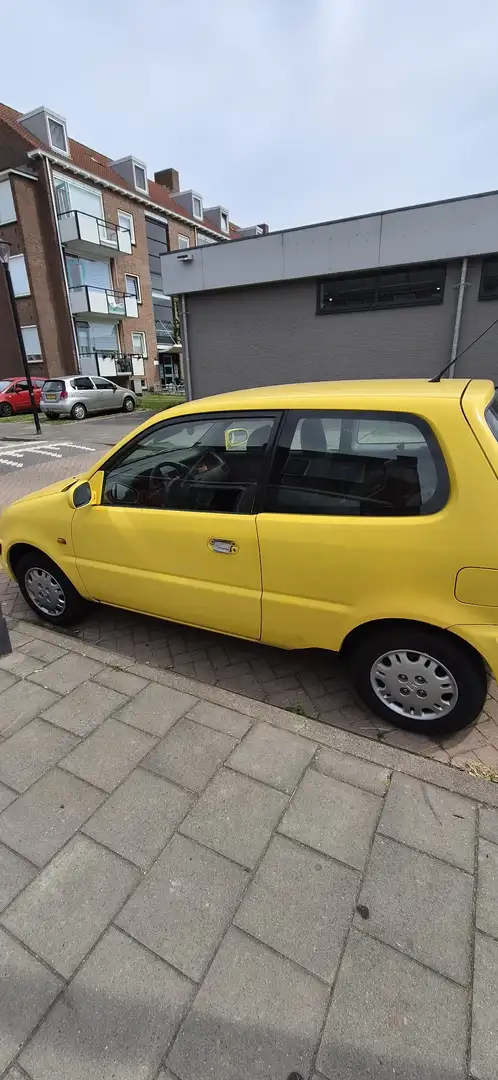 Honda Logo 1.3i Gelb - 2