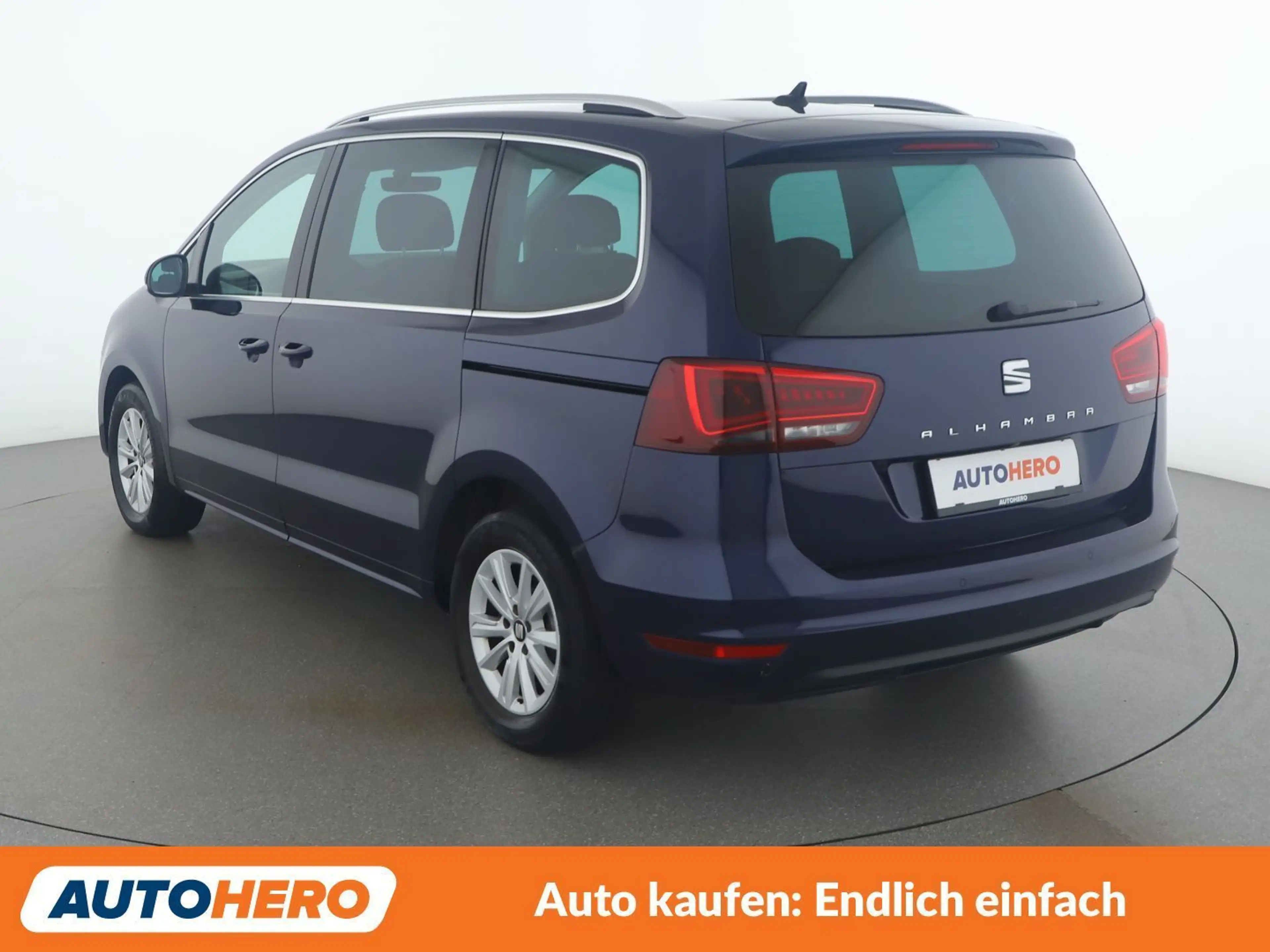 SEAT Alhambra 2.0 TDI Executive — photo 4