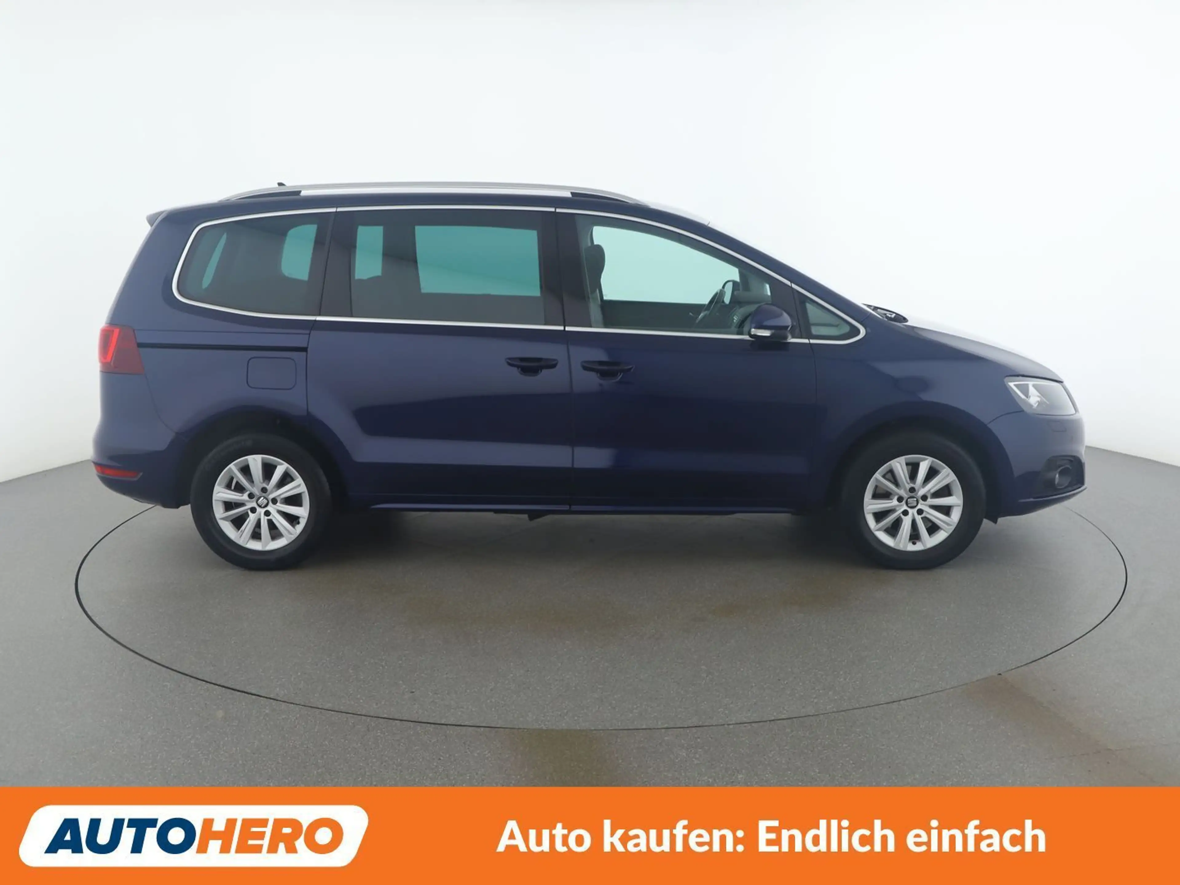 SEAT Alhambra 2.0 TDI Executive — photo 7