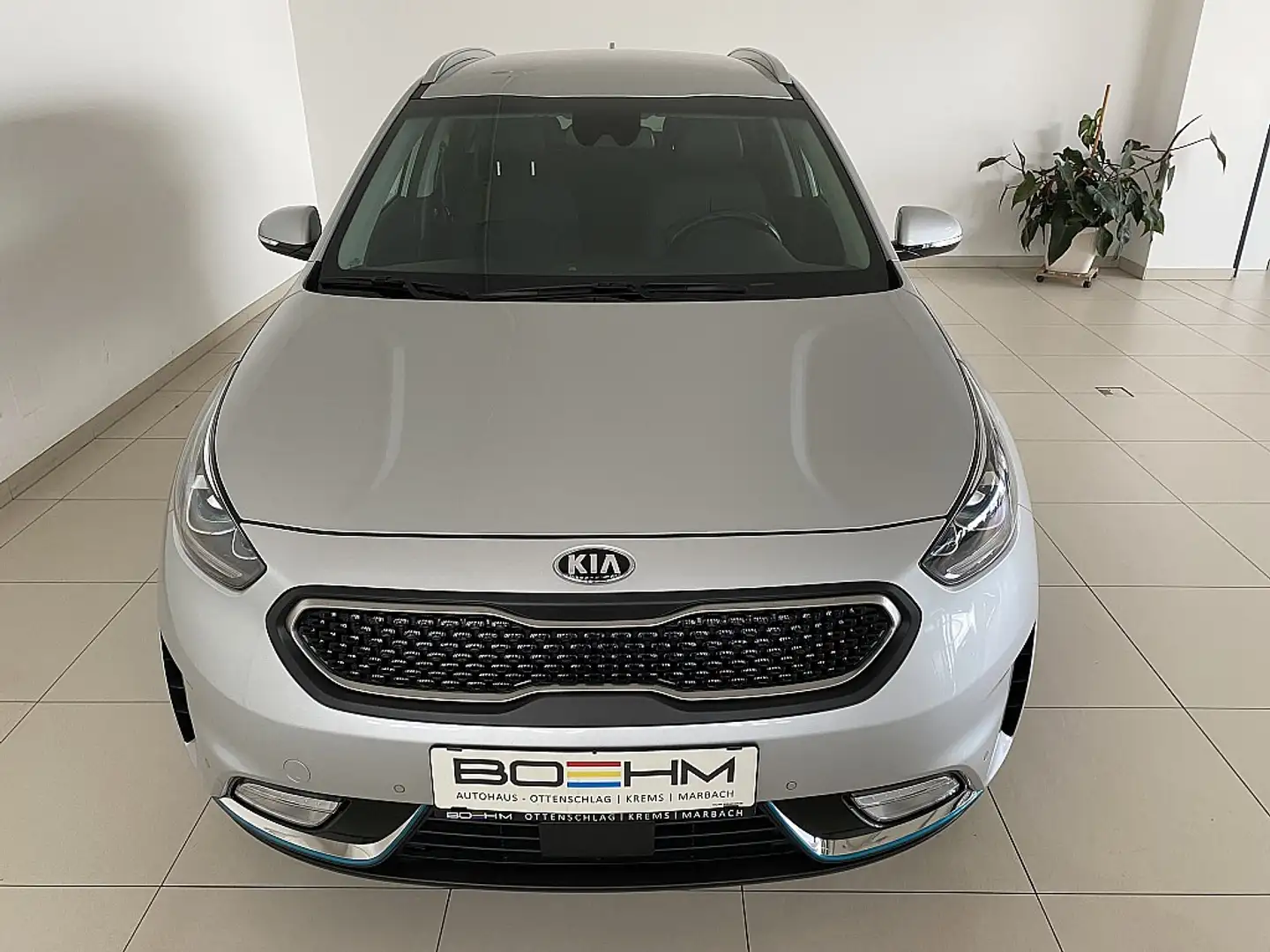 Kia Niro Plug-In-Hybrid  **16.990,-  Platin  8fach Bereift Silber - 2