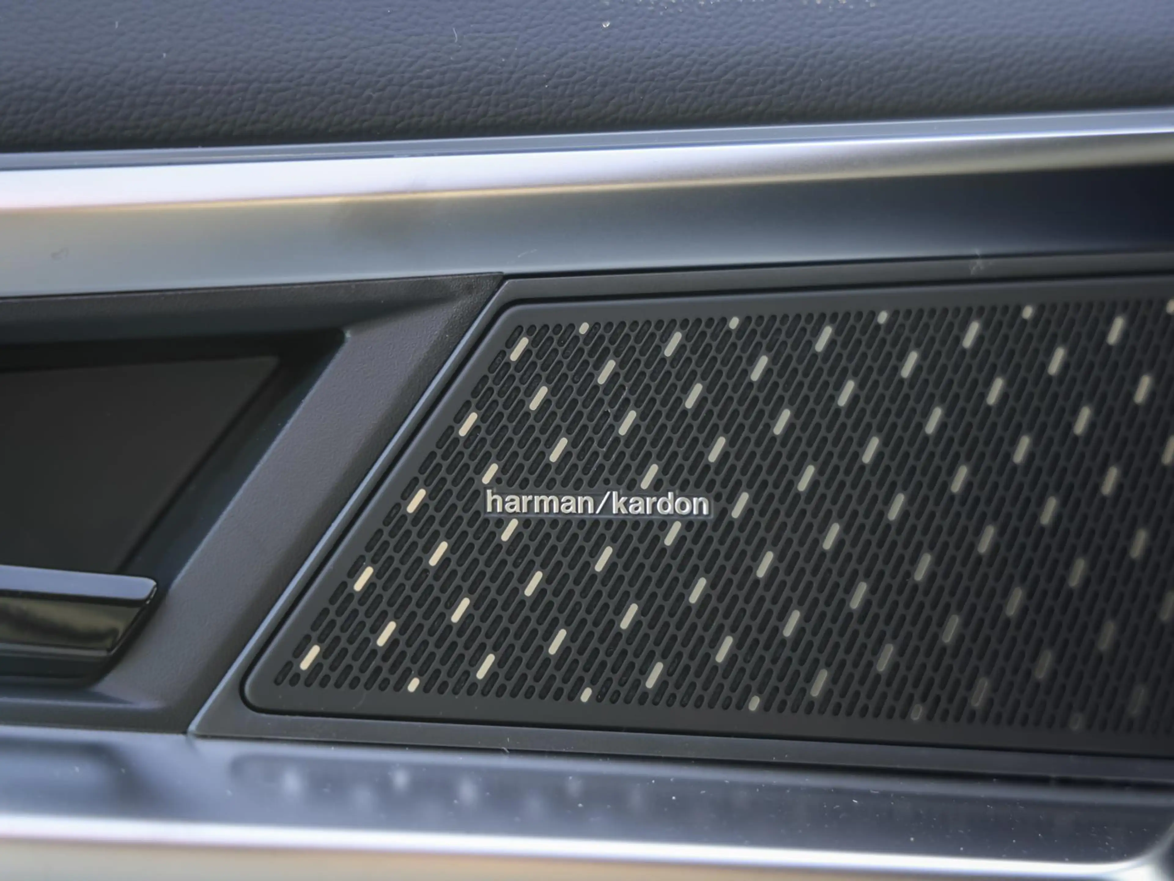 Renault Rafale Esprit Alpine PHEV 4x4 GJR Harman Kardon — photo 13