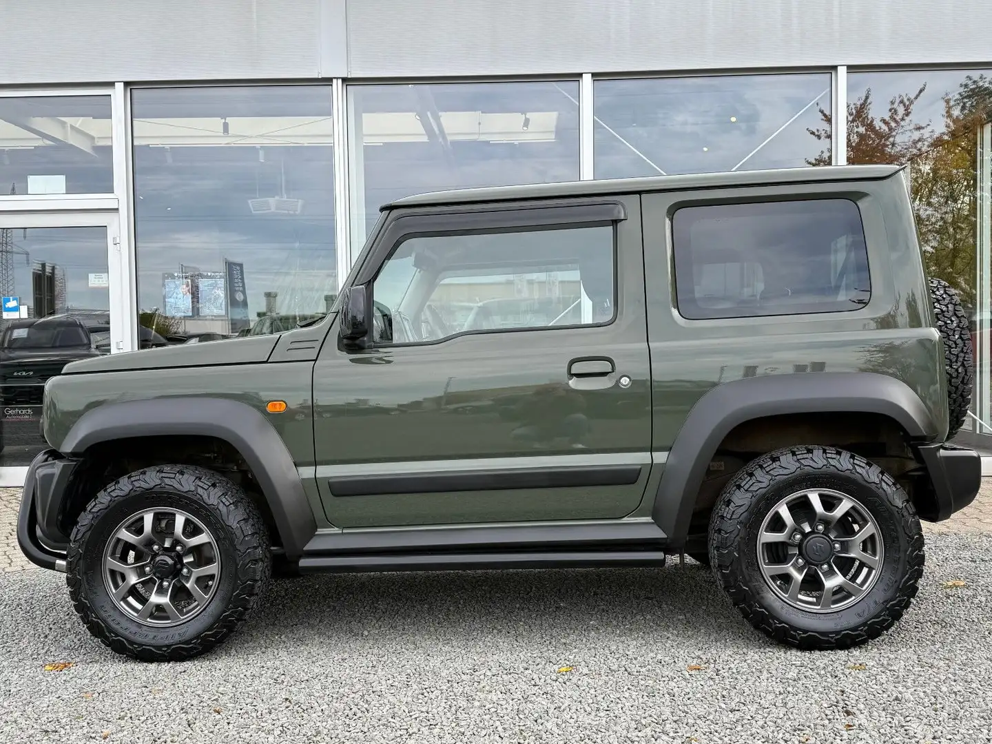 Suzuki Jimny 1.5 ALLGRIP Comfort+ AHK/AT3/RFK/LED Grün - 2