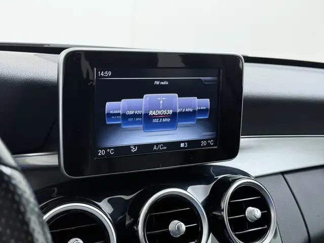 Mercedes-Benz C-Class view 17