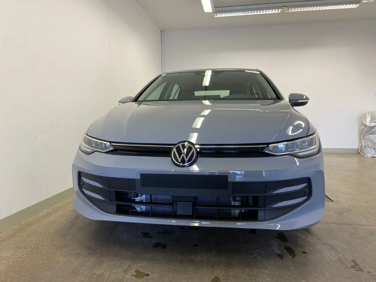 Volkswagen Golf Life TSI Grau - 2