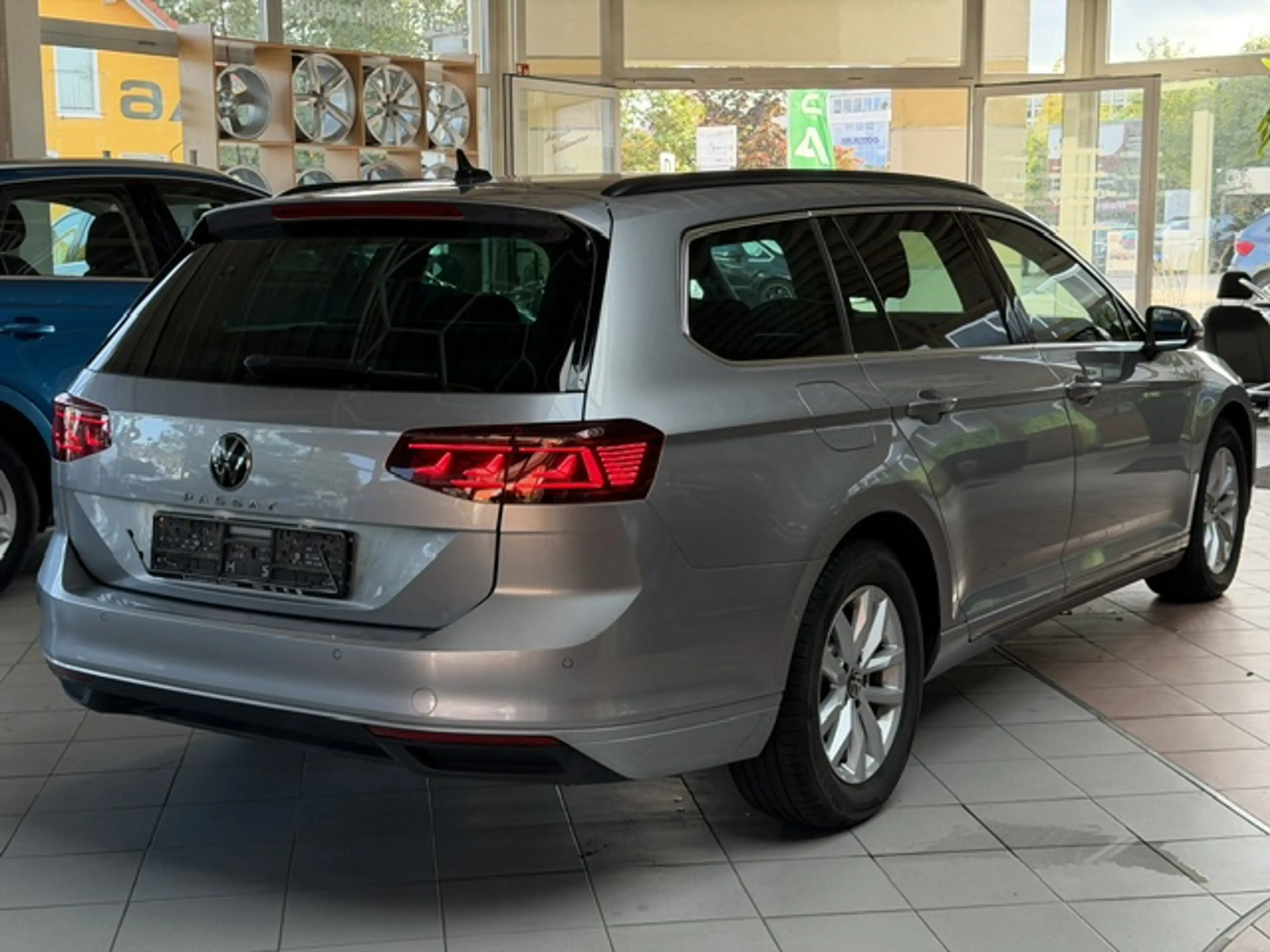 Volkswagen Passat Variant Business — photo 7