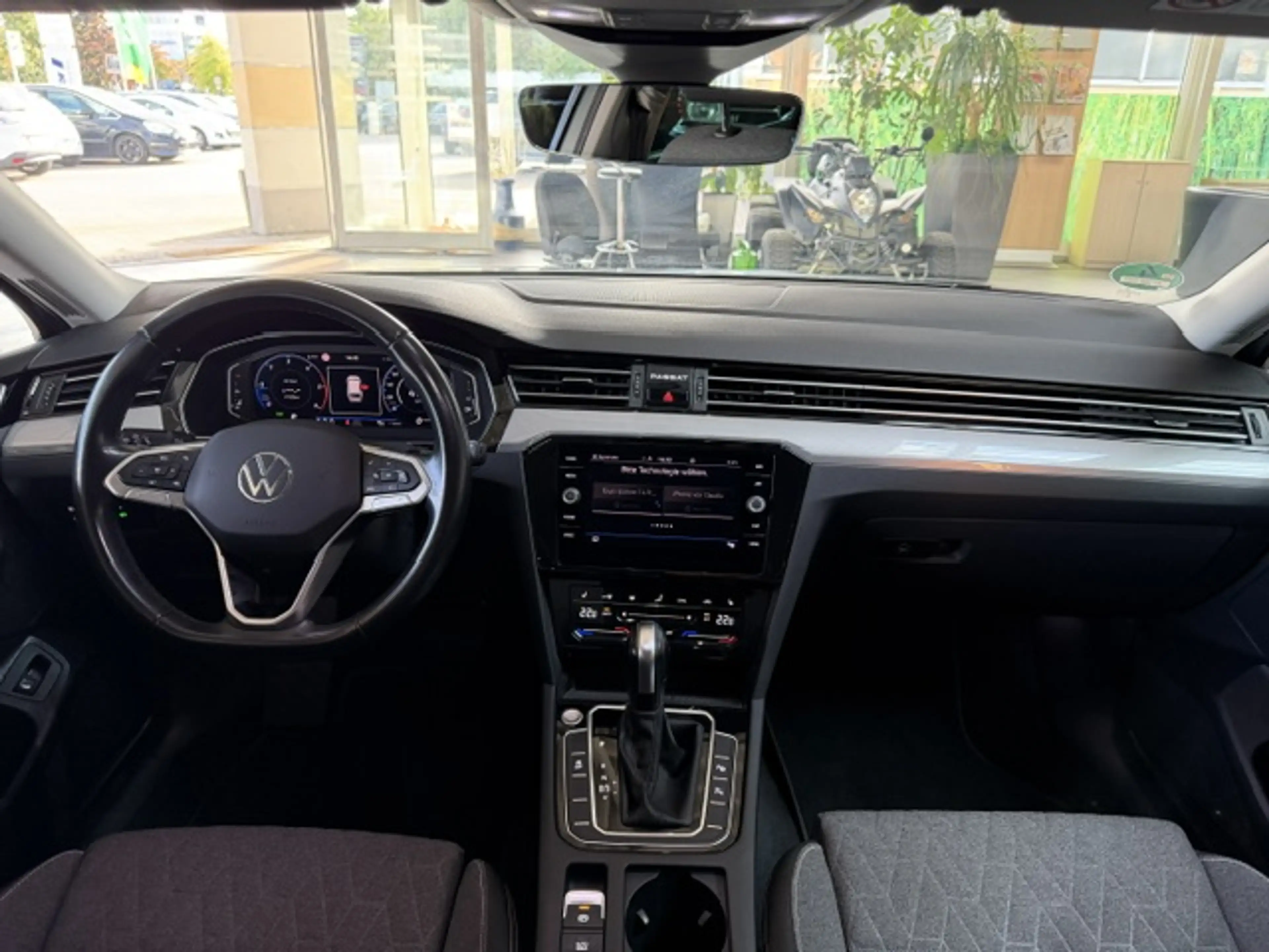 Volkswagen Passat Variant Business — photo 10