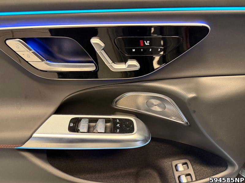 Mercedes-Benz E 53 AMG 4M Hybrid Pano 360° Burmester4D Memory — photo 14