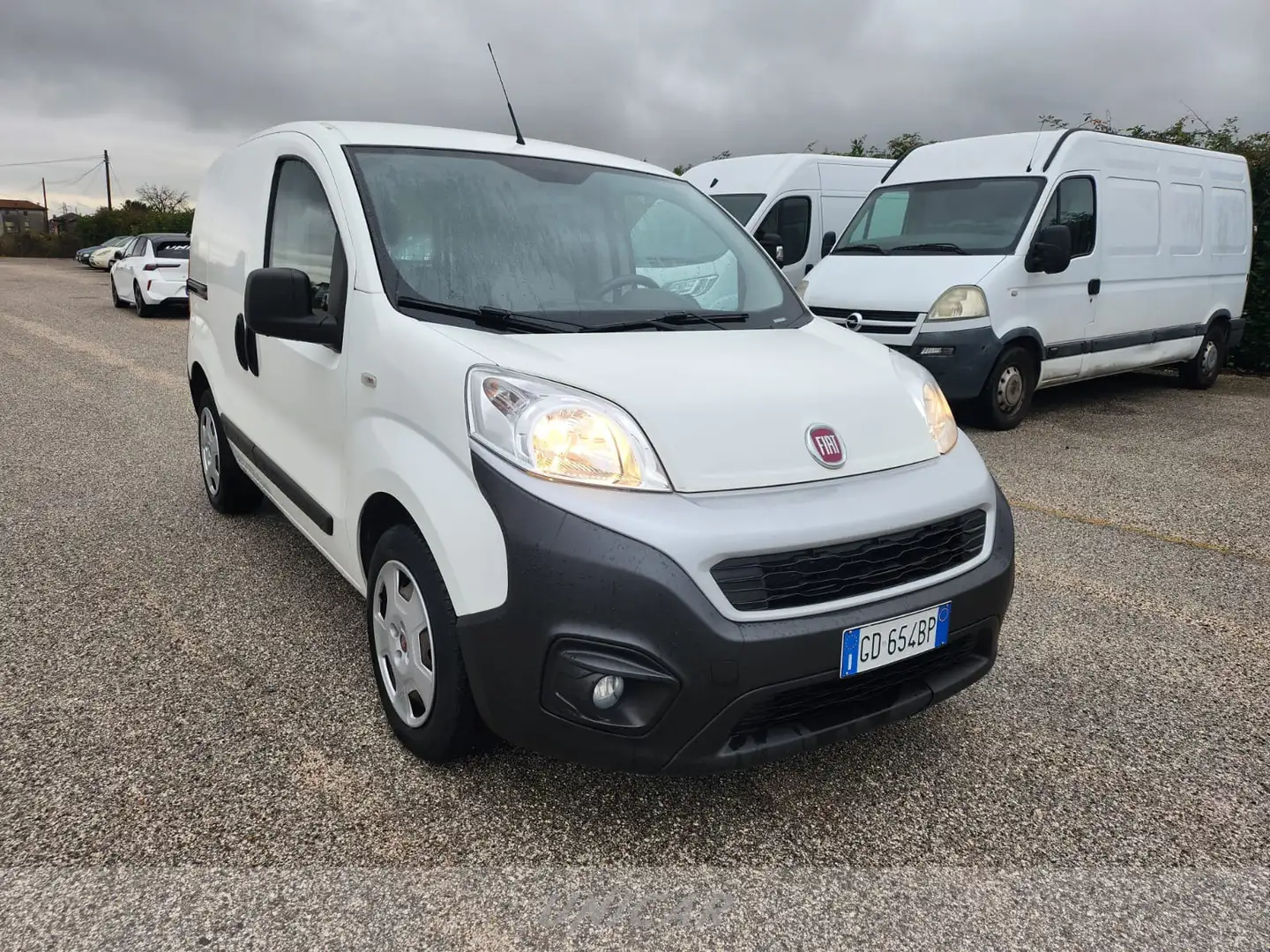 Fiat Fiorino cargo 1.3 mjt 95cv ecojet sx e6d-temp Blanc - 2