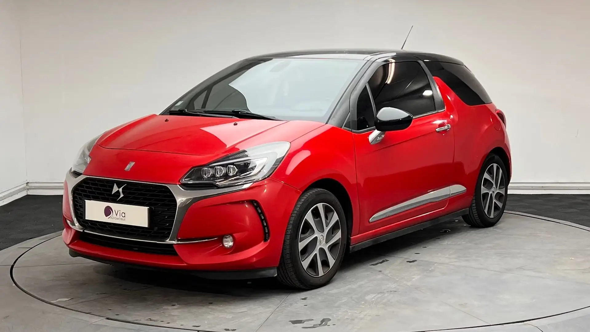Citroen DS3 e-HDi 90 Airdream So Chic - Distrib Ok - Hifi System Rouge - 1