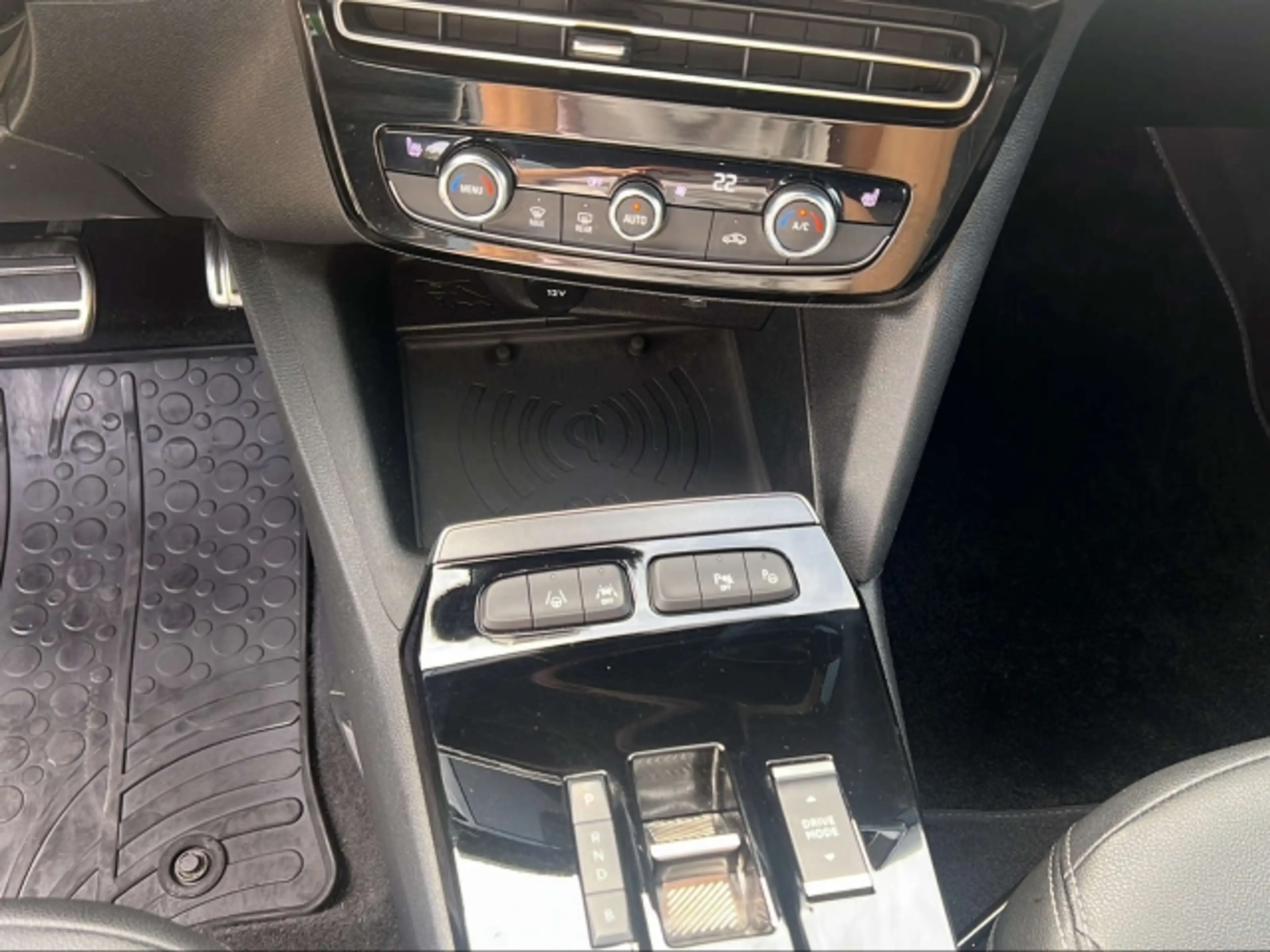Opel Mokka-E 50kWh — photo 9