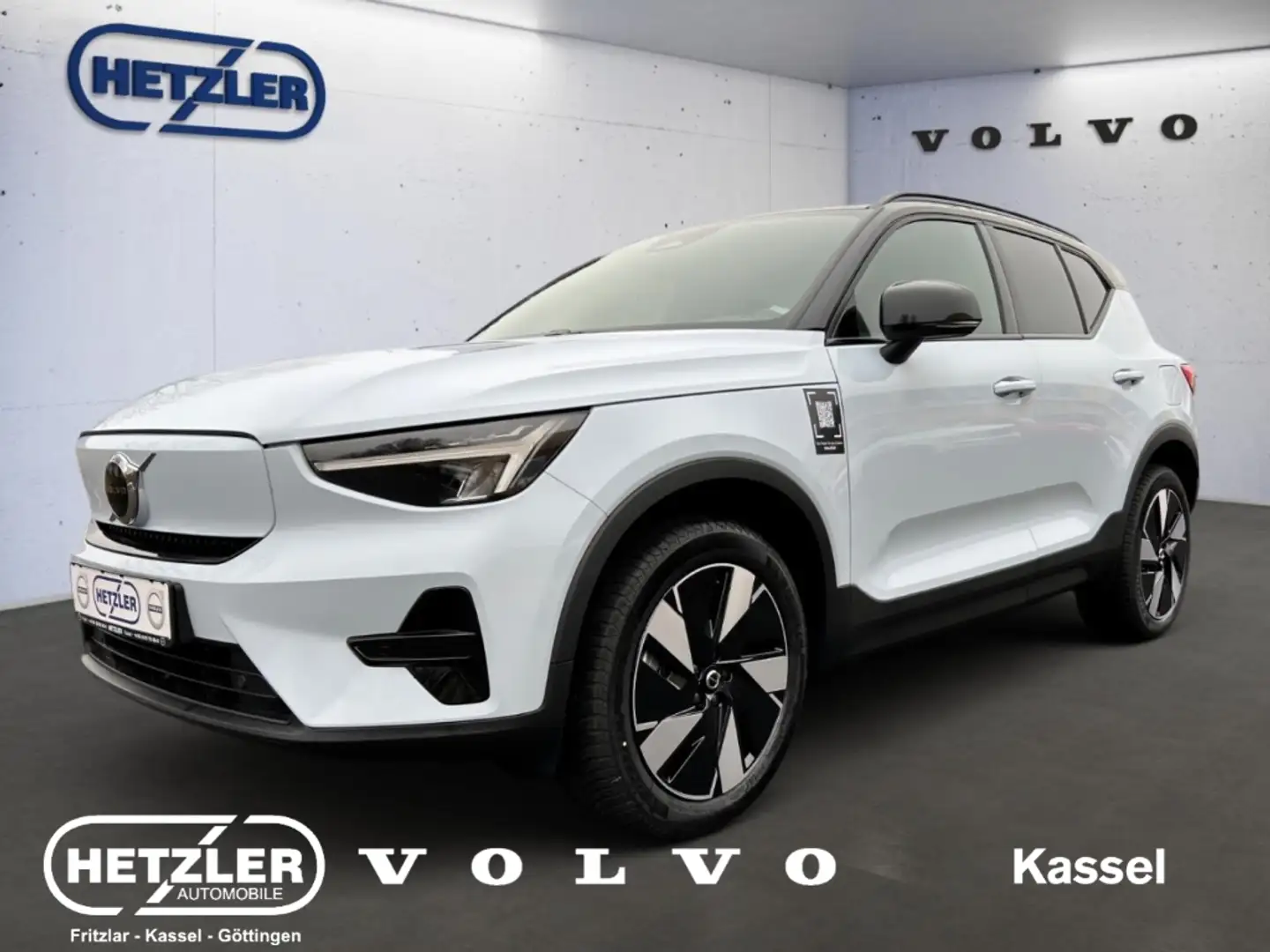 Volvo XC40 EX40 Plus Recharge Pure Electric AWD Twin DAB Rück Blau - 1