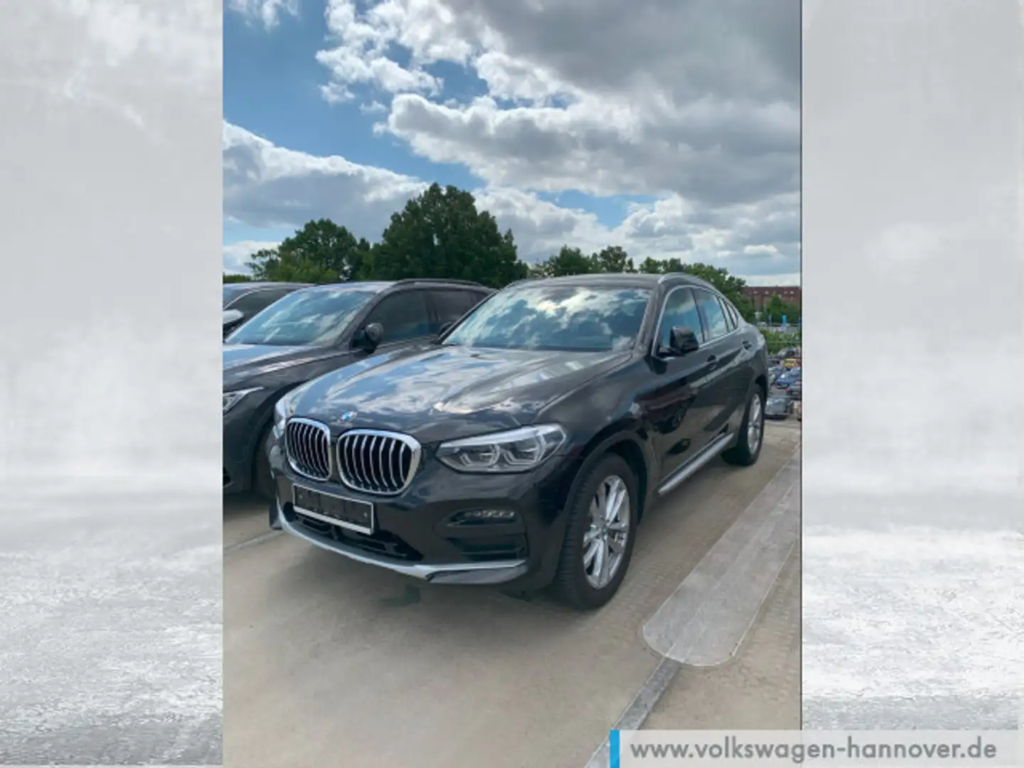 BMW X4 xDrive 30i xLine Pano AHK LED DigCockpit PDC Schwarz - 2