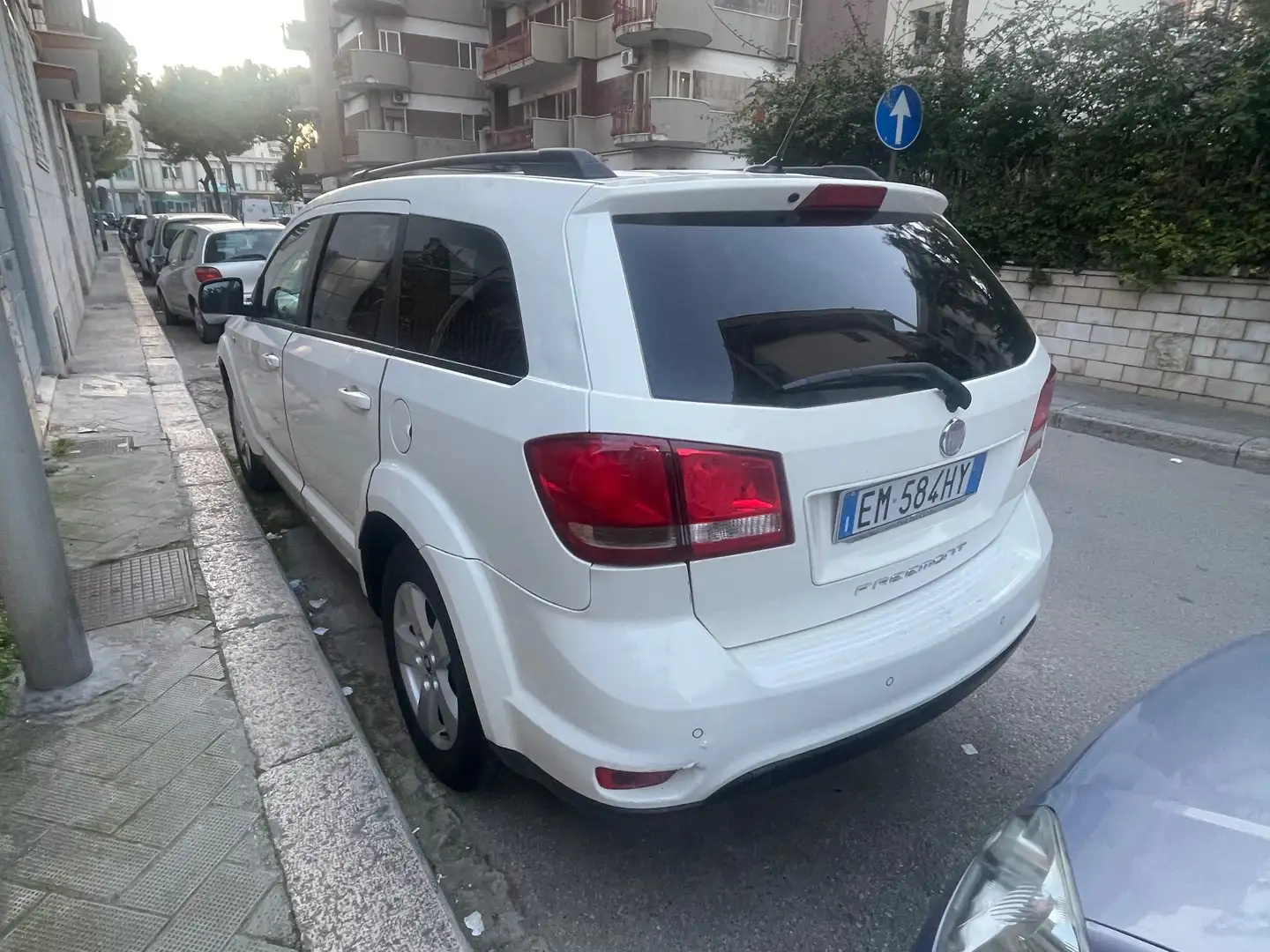 Fiat Freemont Freemont 2.0 mjt 16v Lounge 140cv Bianco - 1