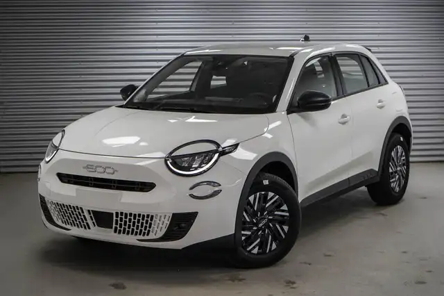 Fiat 600 1,2 MHEV DCT 48V - LAGER 74 kW (101 PS), Automatik