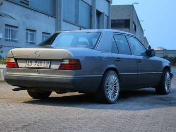 E 300 E24