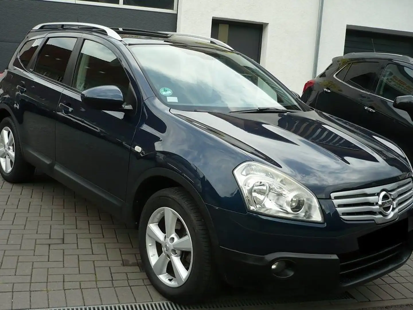Nissan Qashqai+2 1.5 dCi DPF Panoramadach 7 Sitzer Climatronik Albastru - 1