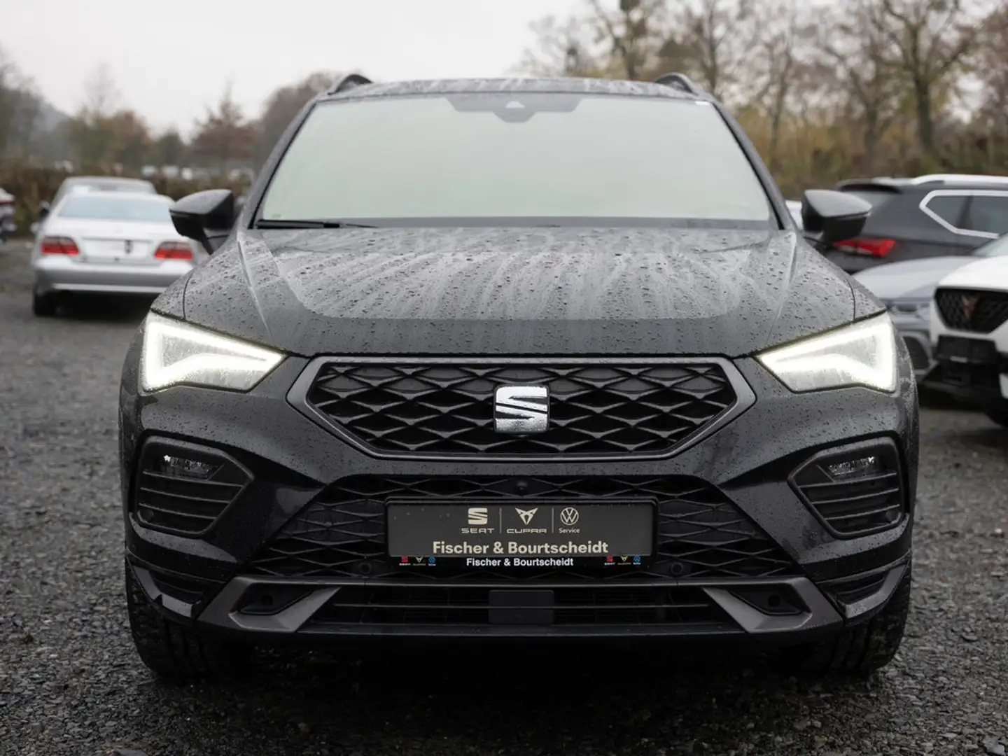 SEAT Ateca 1.5 TSI FR DSG NAVI PANO AHK BEATS 360° Schwarz - 2