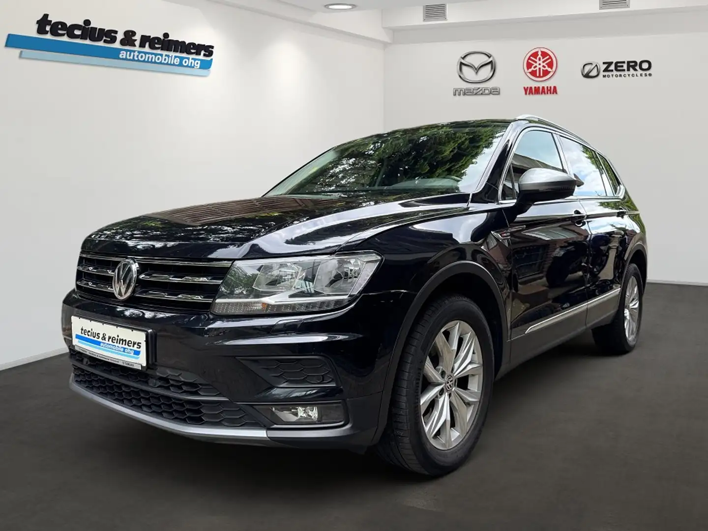 Volkswagen Tiguan Allspace 2.0 TSI AT Comfortline 3.Reihe/Pano Zwart - 1