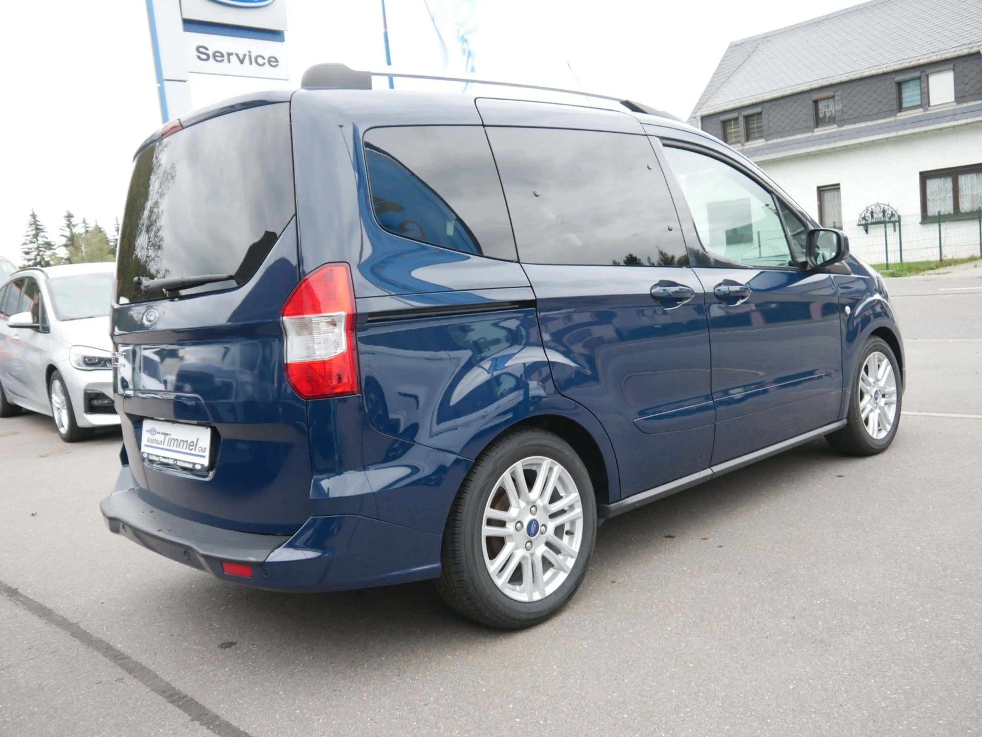 Ford Tourneo Courier Trend Winter-Paket PDC — photo 4