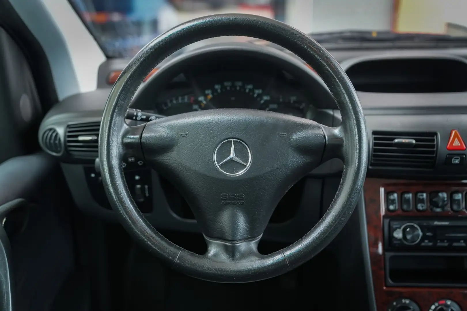 Mercedes-Benz Vaneo 1.9 Ambiente *Automatik/SHZ/Temp.* Blau - 2
