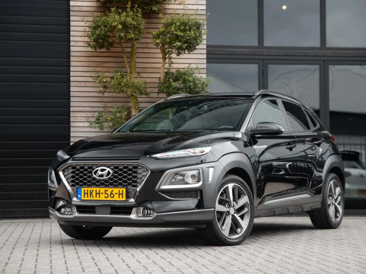 Hyundai KONA 1.6 T-GDI Fashion Leer Stoelv Cam Cruise Schwarz - 1