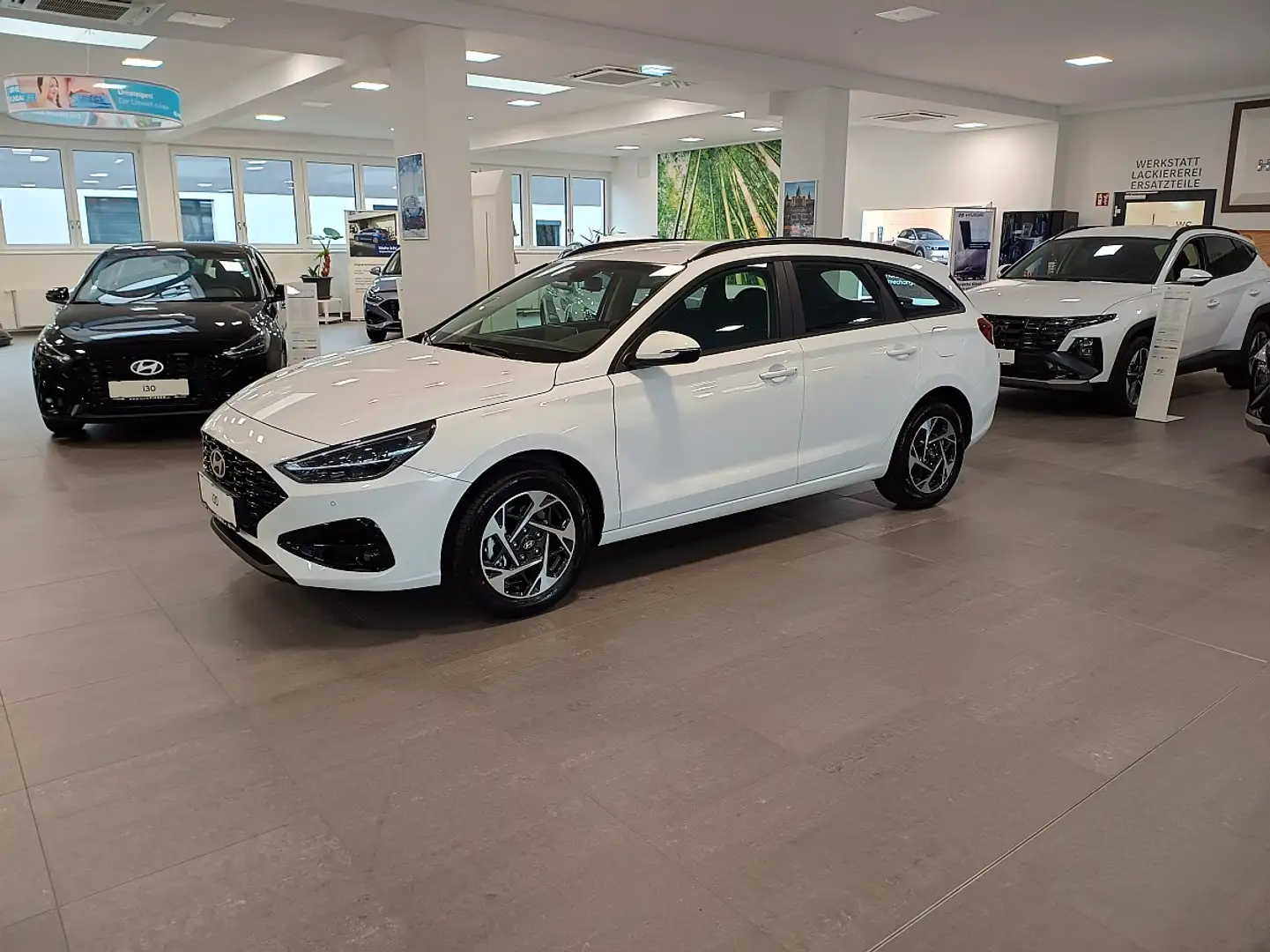 Hyundai i30 Kombi 1,5 DPI Go! *LED*Navi*Klima* Weiß - 2