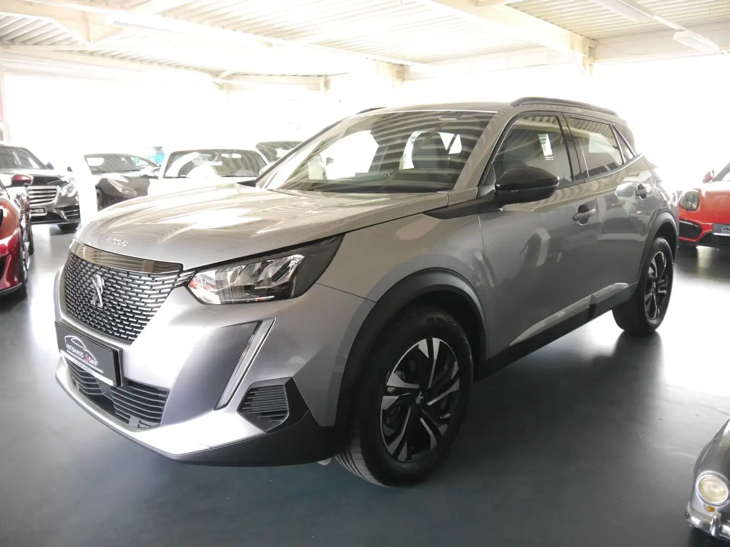 Peugeot 2008 Allure Pack Grau - 2