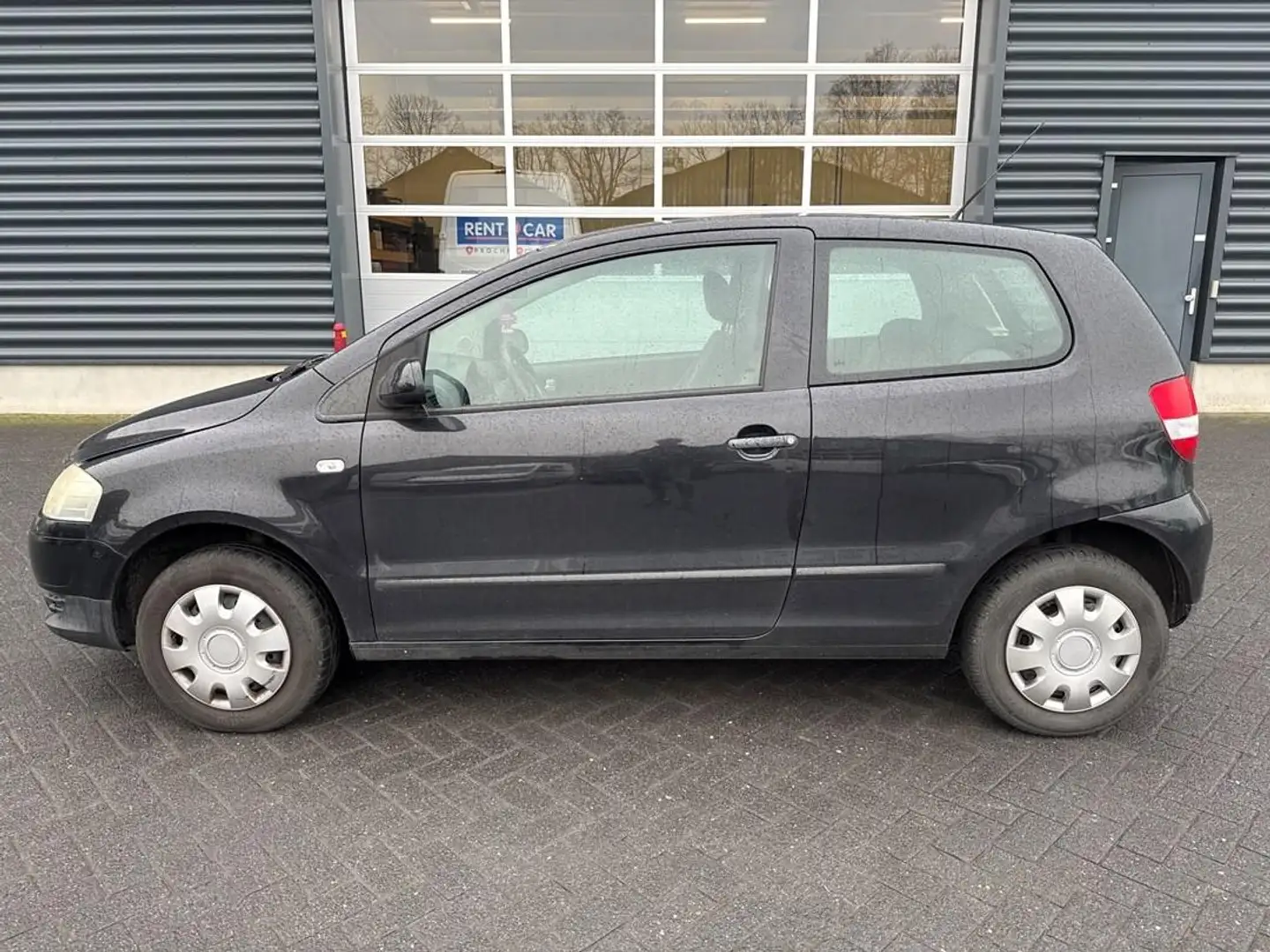 Volkswagen Fox 1.2 Trendline Černá - 2