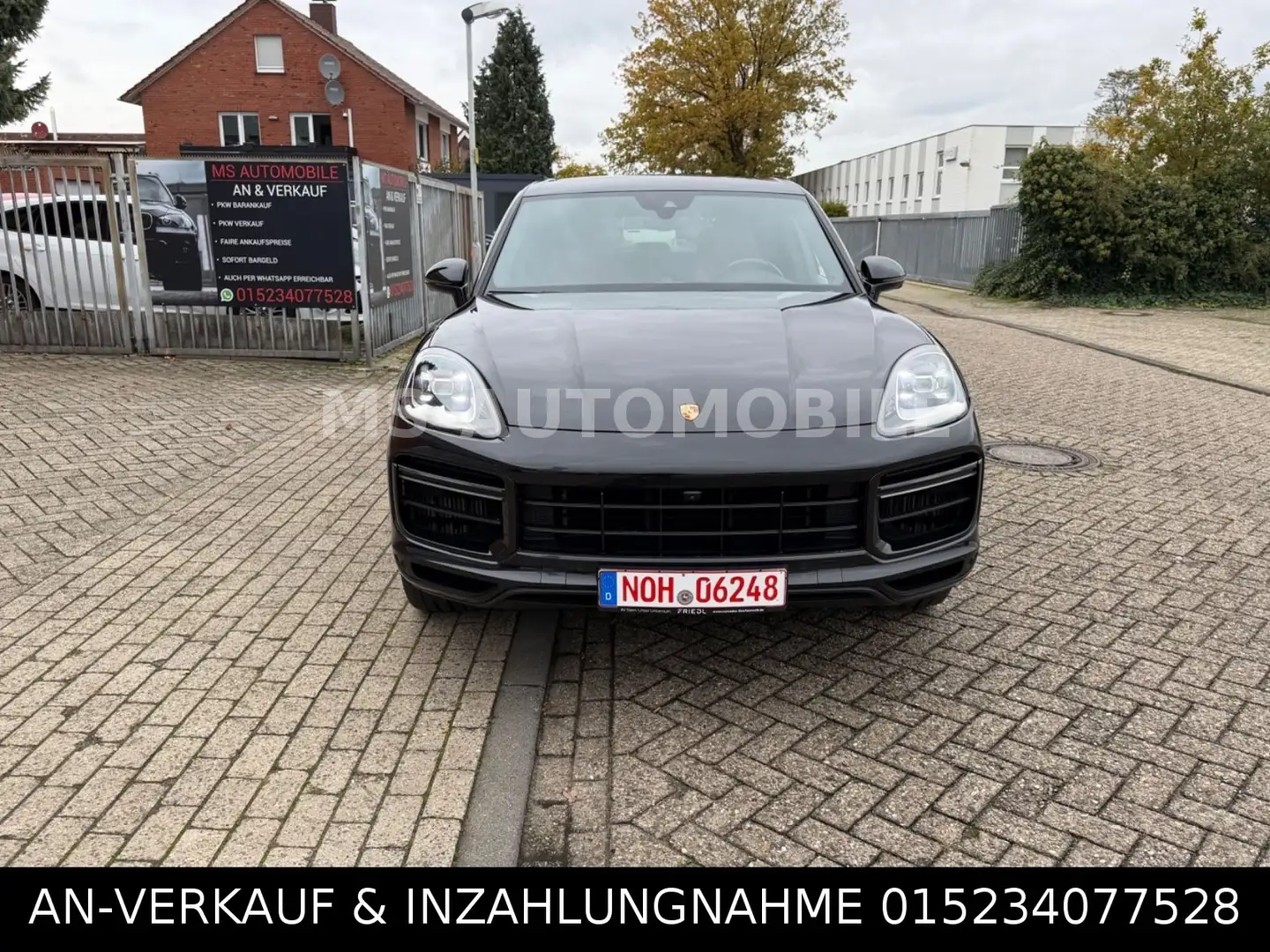 Porsche Cayenne CAYENNE * TURBO * 4,0 - 549 PS * CHRONO *2-HAND* Schwarz - 2