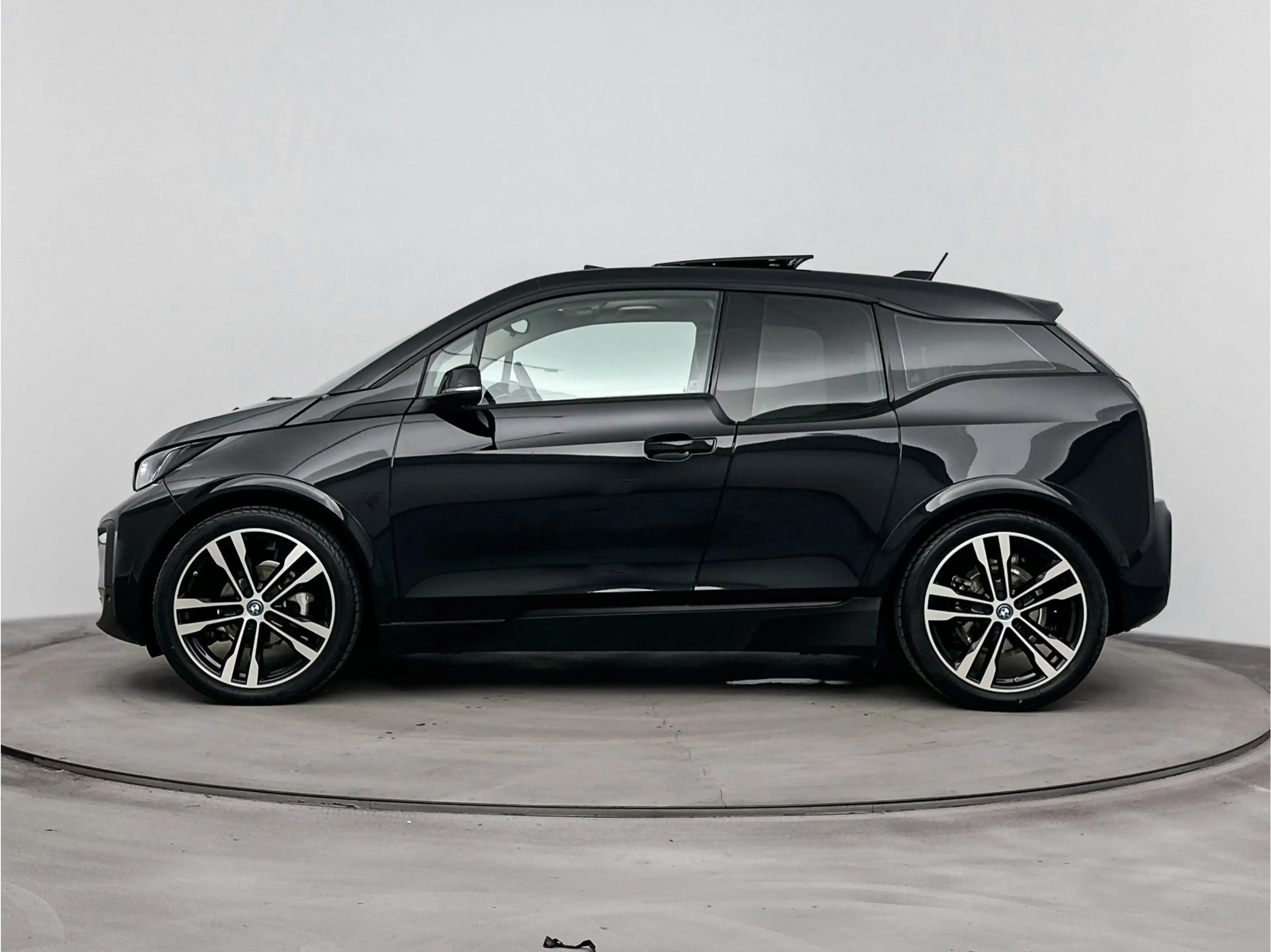 BMW i3 Sportpakket / Schuif-kanteldak / Achteruitrijcamer — photo 2