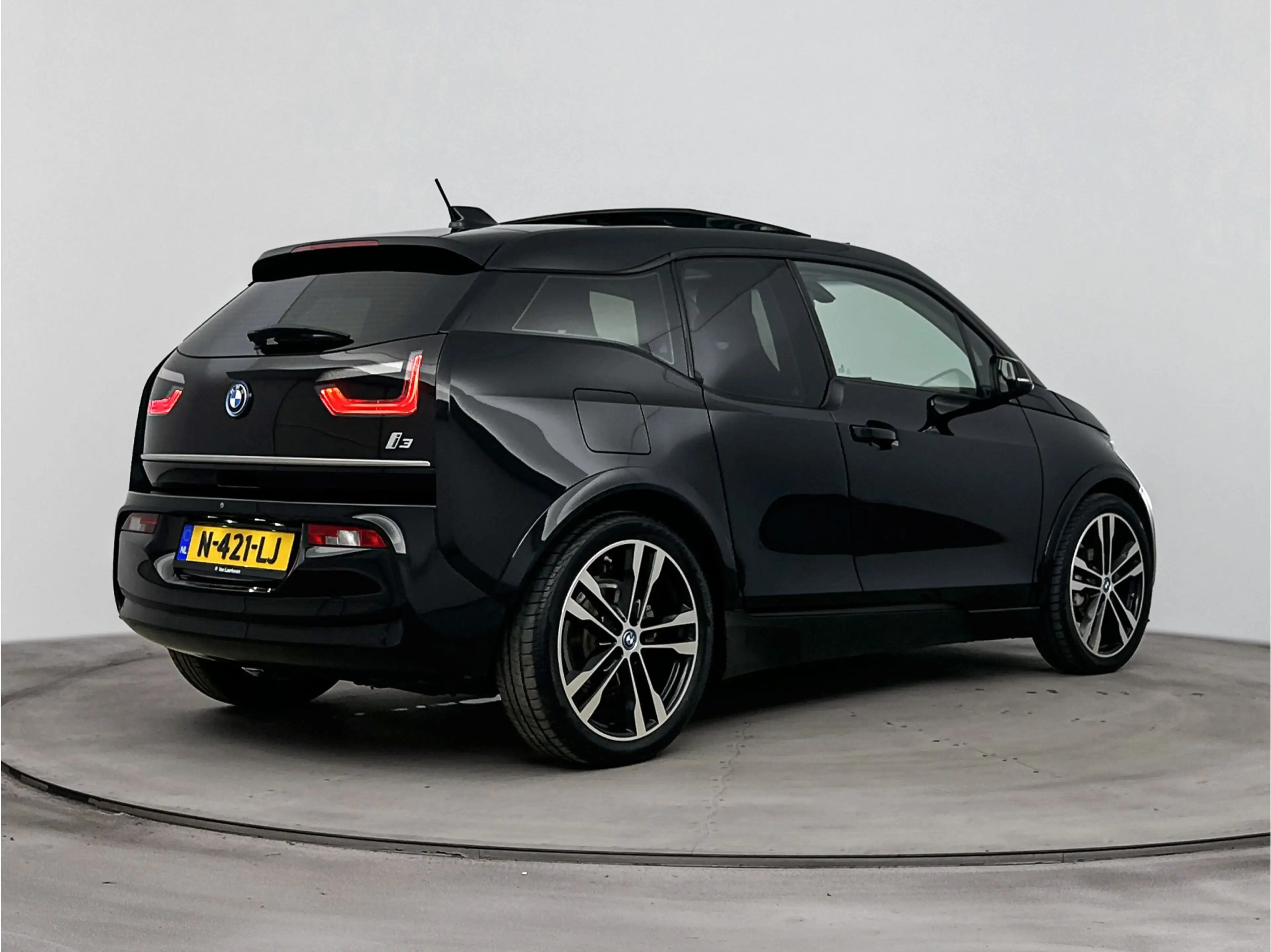 BMW i3 Sportpakket / Schuif-kanteldak / Achteruitrijcamer — photo 4