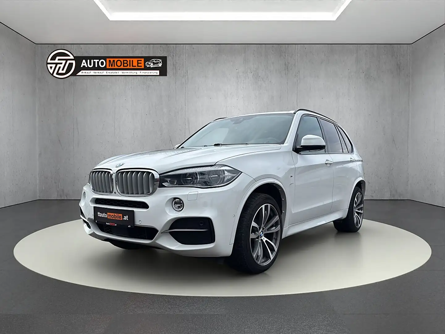 BMW X5 xDrive40d Österreich-Paket Aut. Weiß - 1