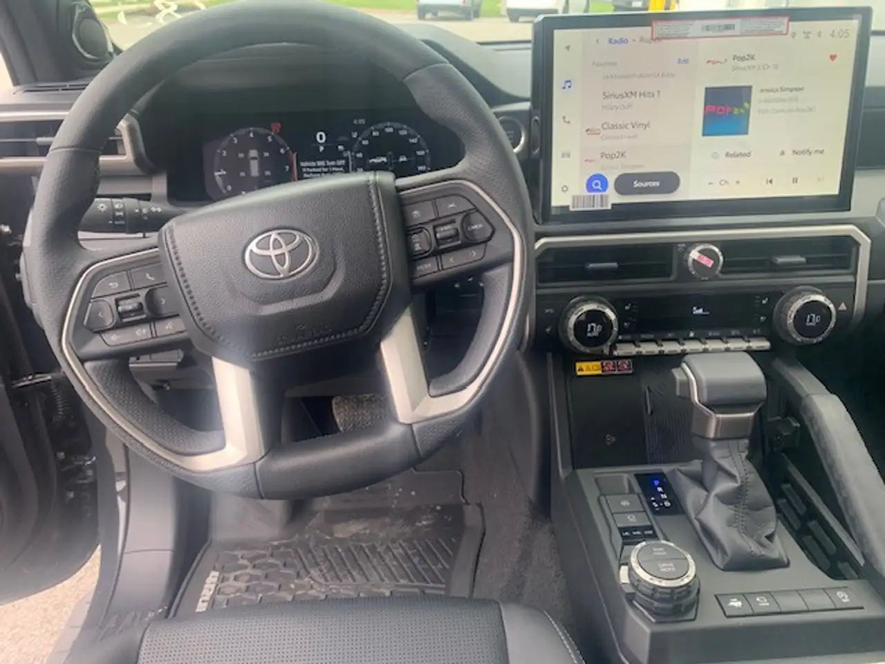 Toyota 4-Runner снимка Toyota 4-Runner