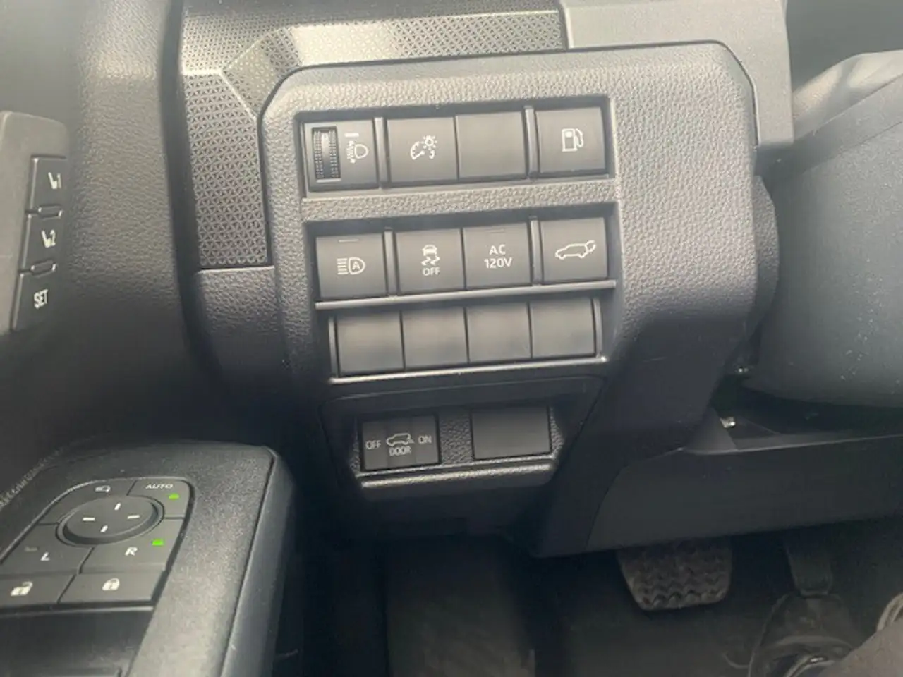 Toyota 4-Runner снимка Toyota 4-Runner