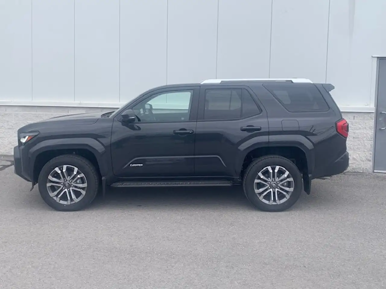 Toyota 4-Runner снимка Toyota 4-Runner