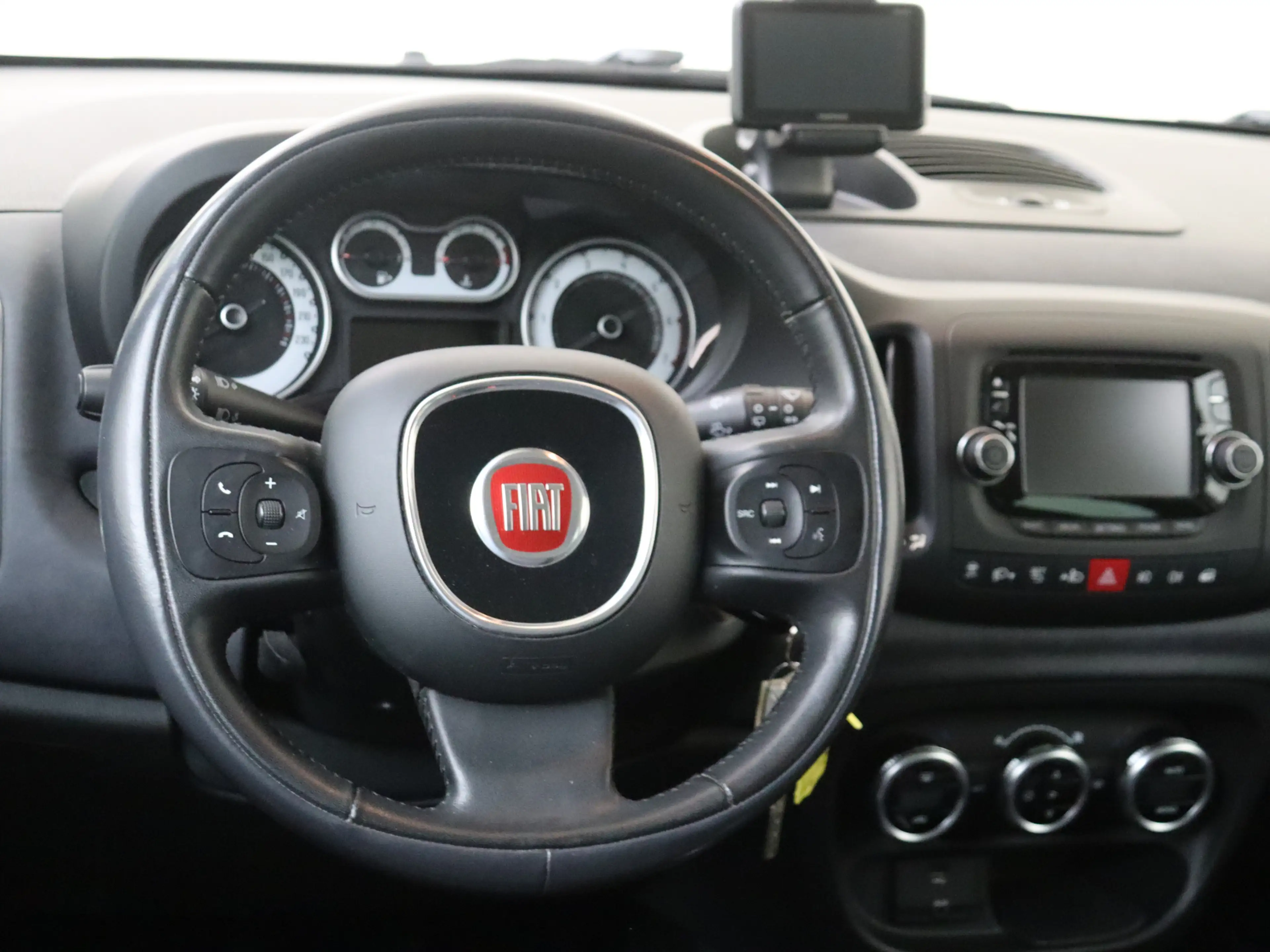 Fiat 500L Living 1.4 T-Jet Lounge I TOM TOM NAVIGATIE + HOUD — photo 6
