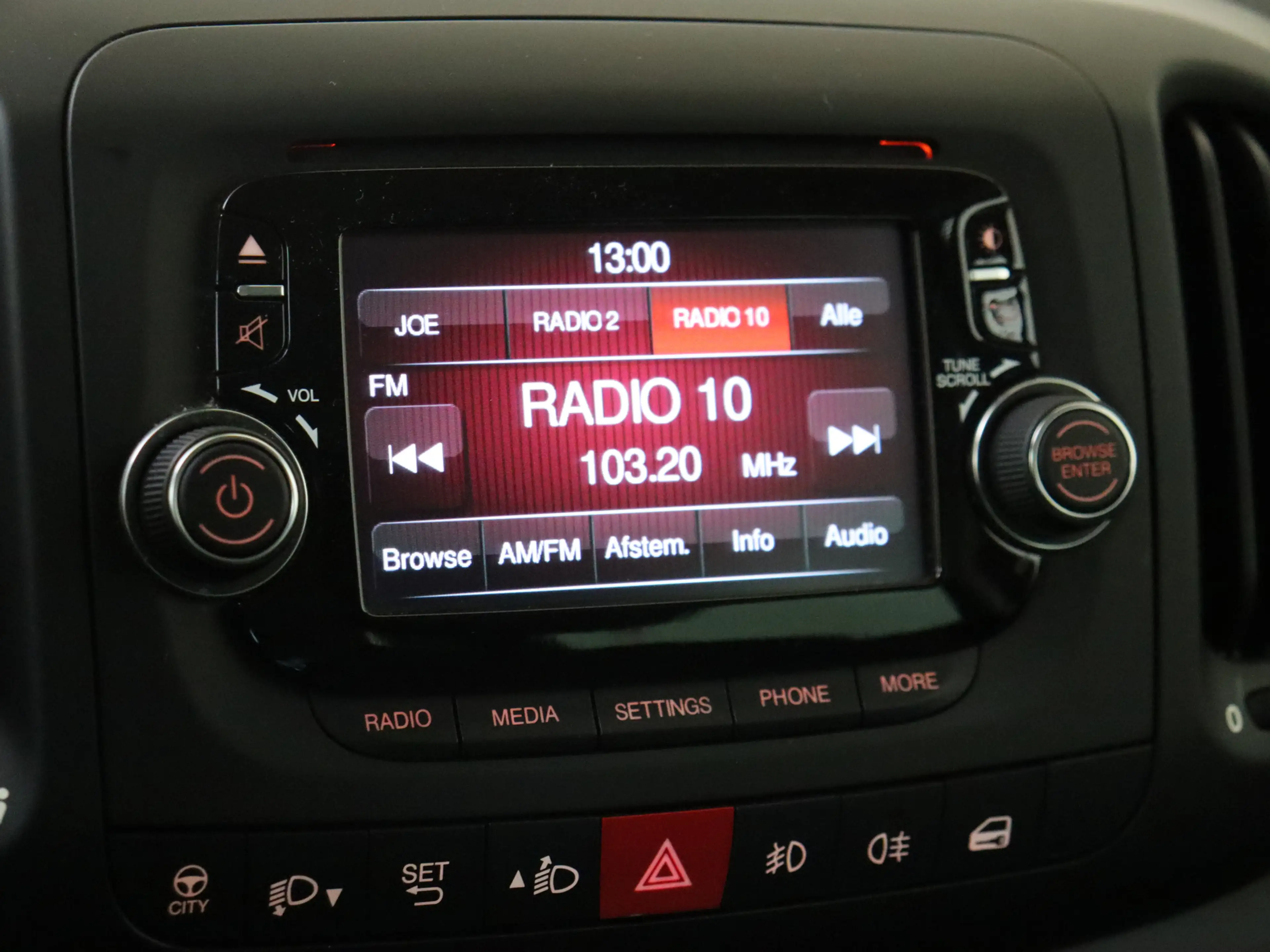 Fiat 500L Living 1.4 T-Jet Lounge I TOM TOM NAVIGATIE + HOUD — photo 14