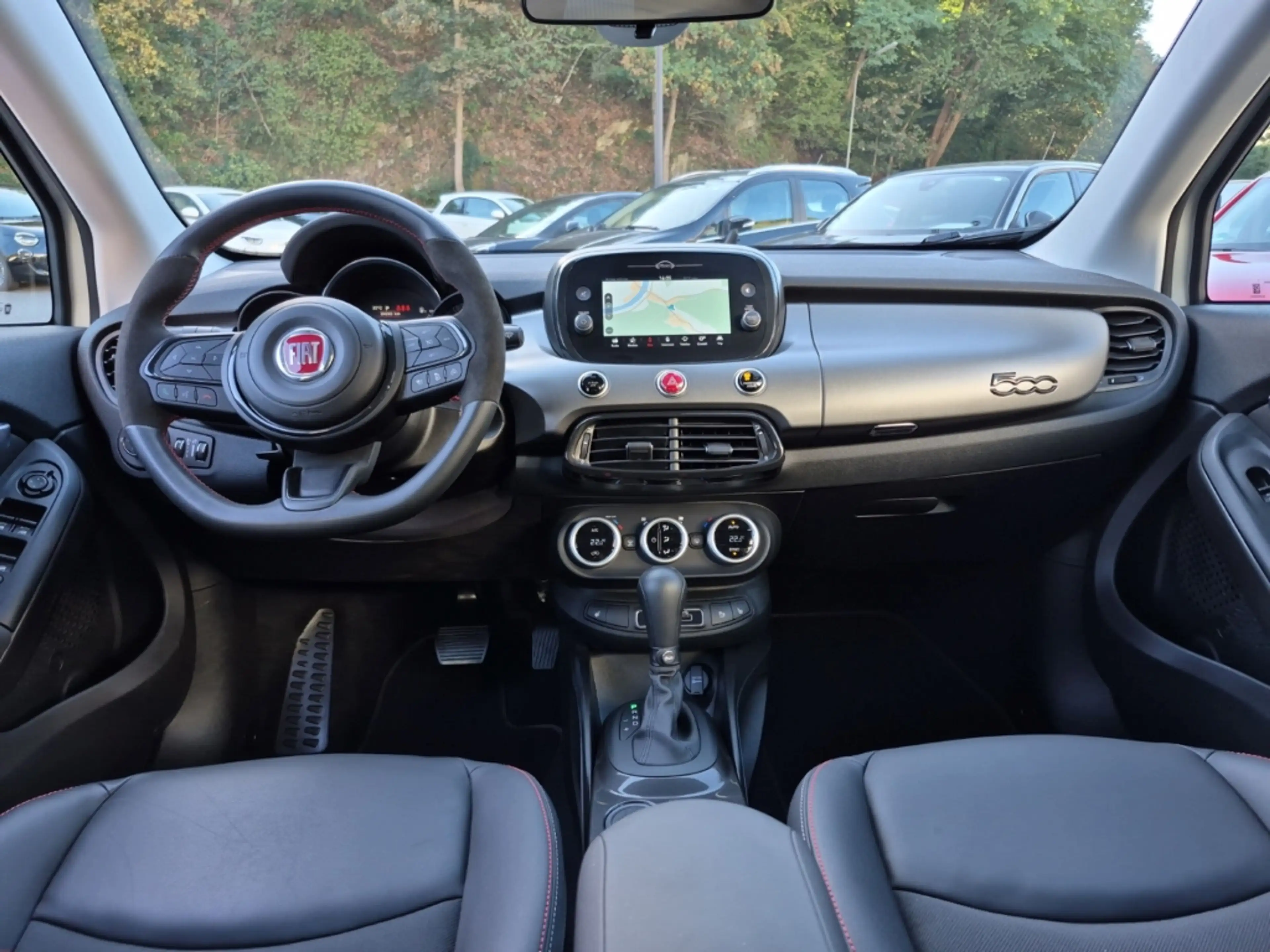 Fiat 500X Dolcevita SPORT Faltdach Navi Kamera LED SHZ — photo 9